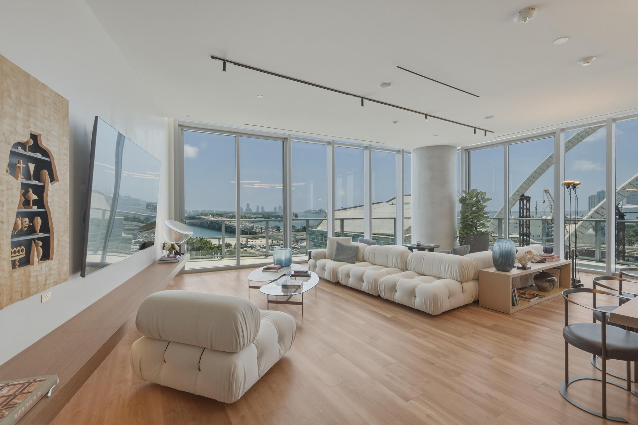 1400 Biscayne Boulevard 4304