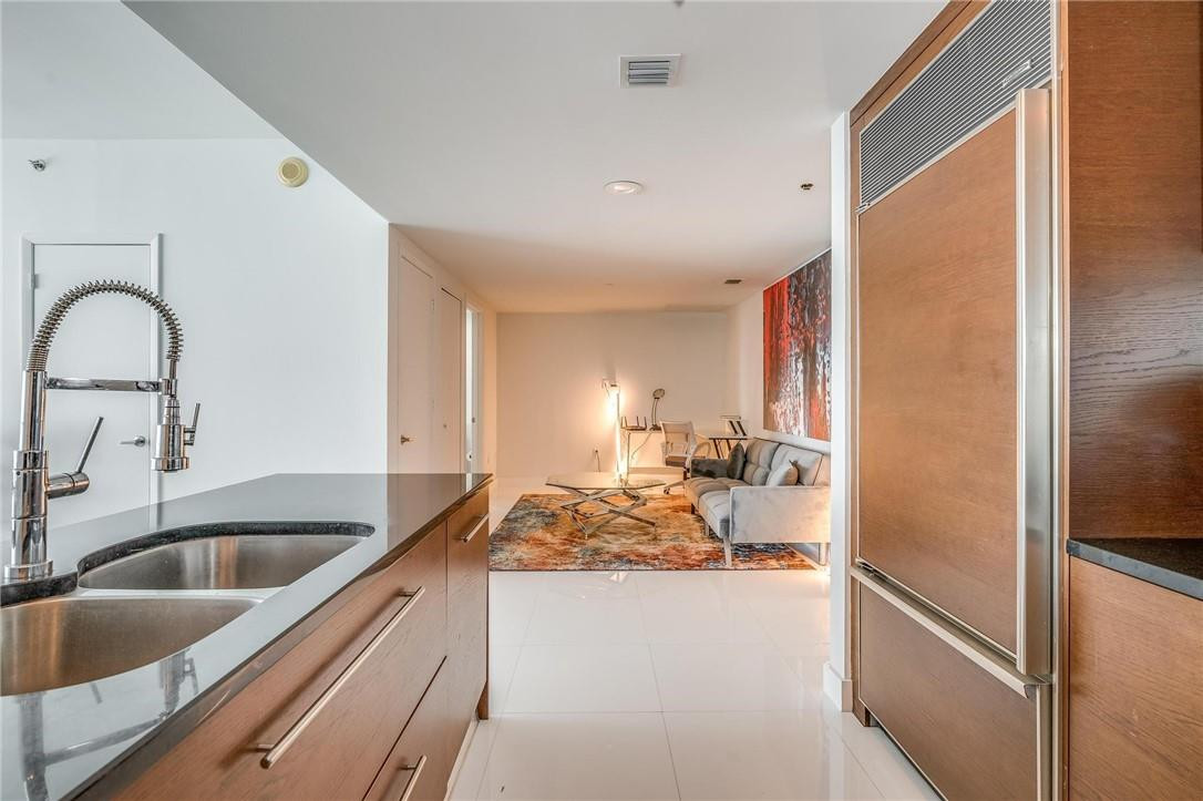 495 Brickell Ave 5605