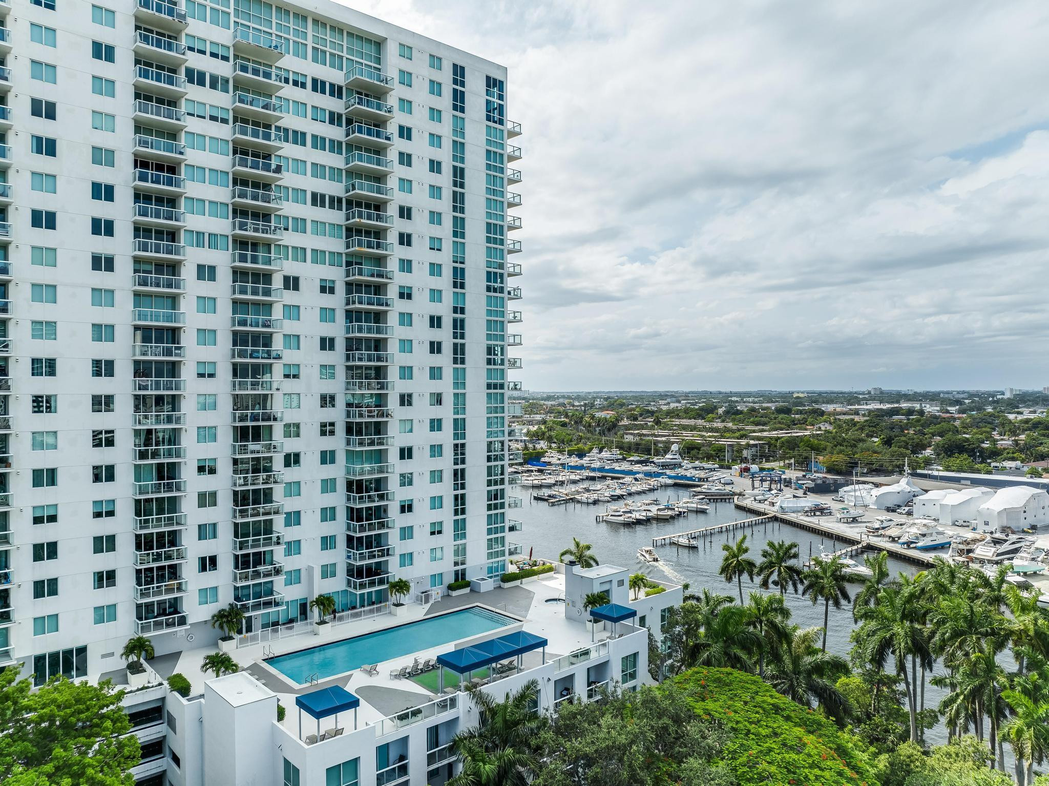 1871 NW South River Dr 702