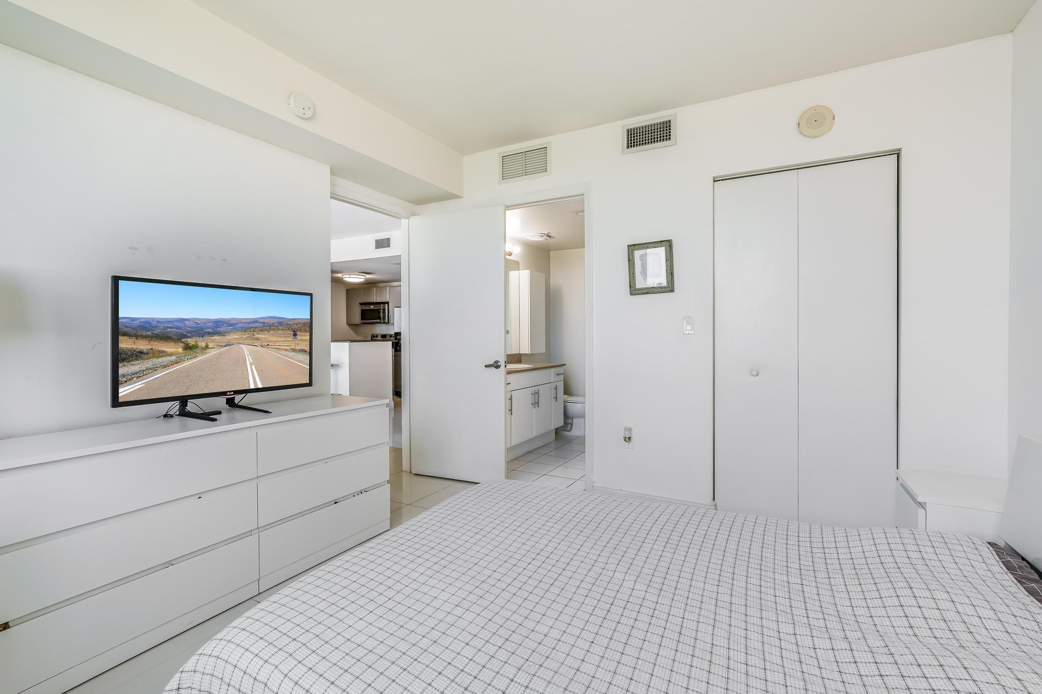 1871 NW South River Dr 702