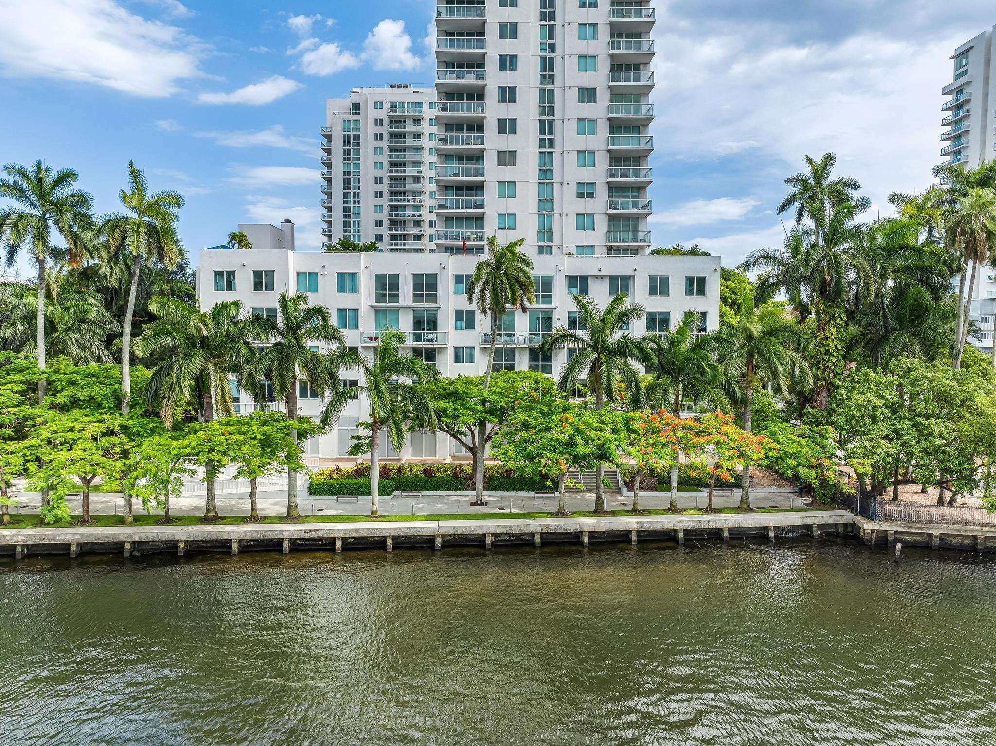 1871 NW South River Dr 702