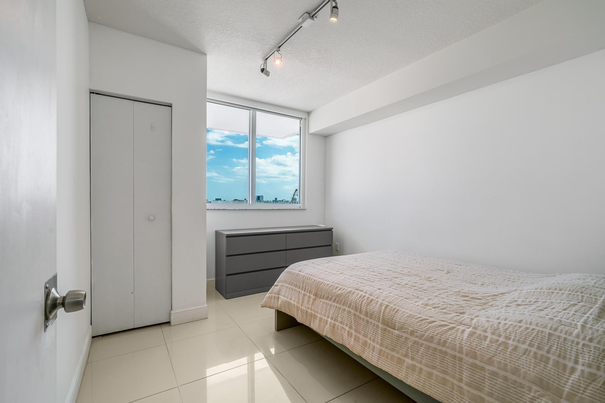 1871 NW South River Dr 702