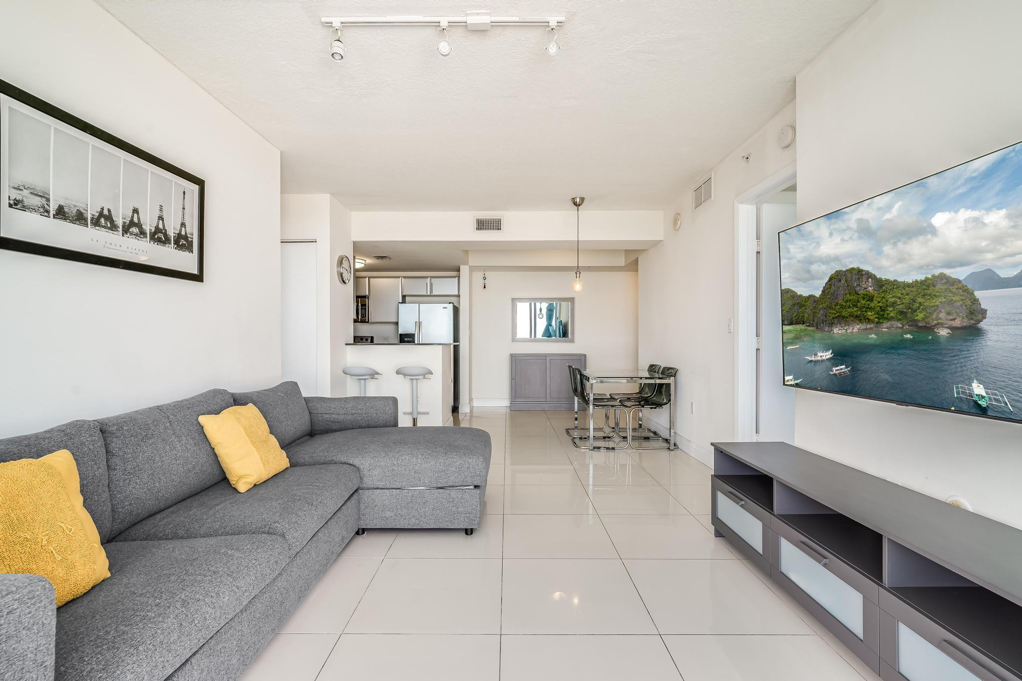 1871 NW South River Dr 702