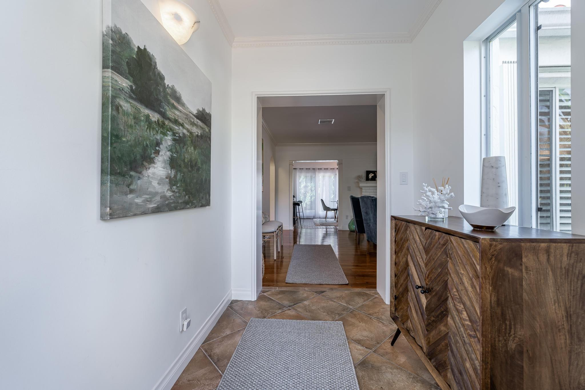 615 NE 17th Way