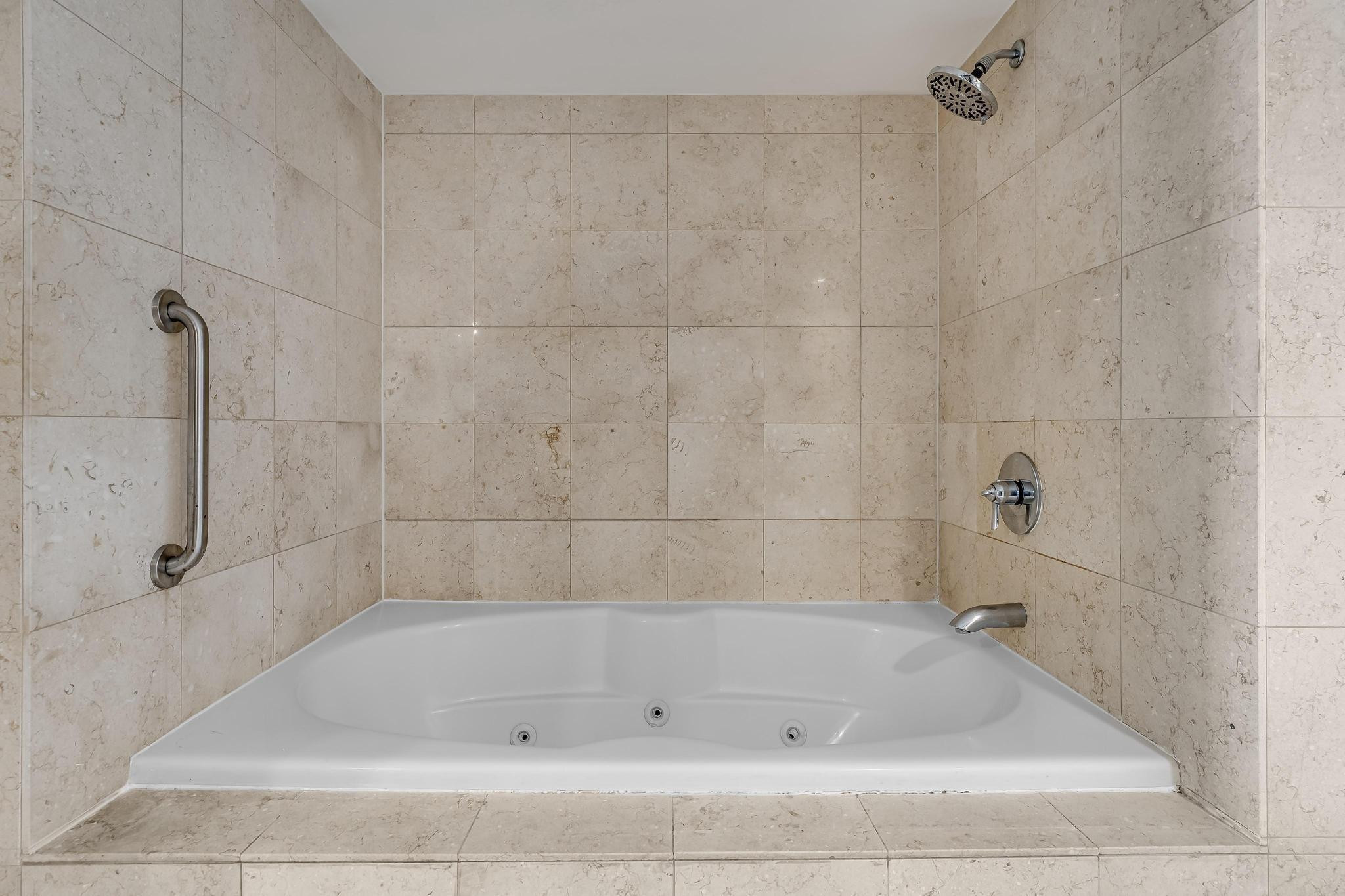 1800 S Ocean Dr 3109