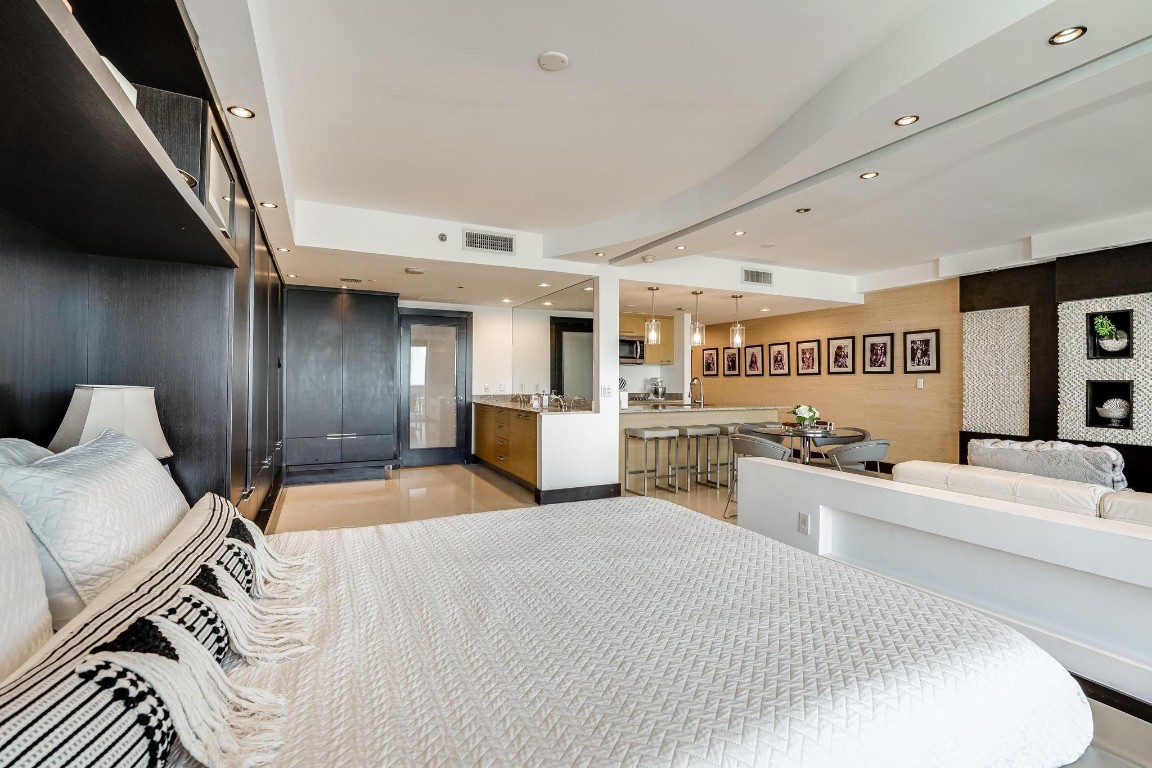 1800 S Ocean Dr 3109