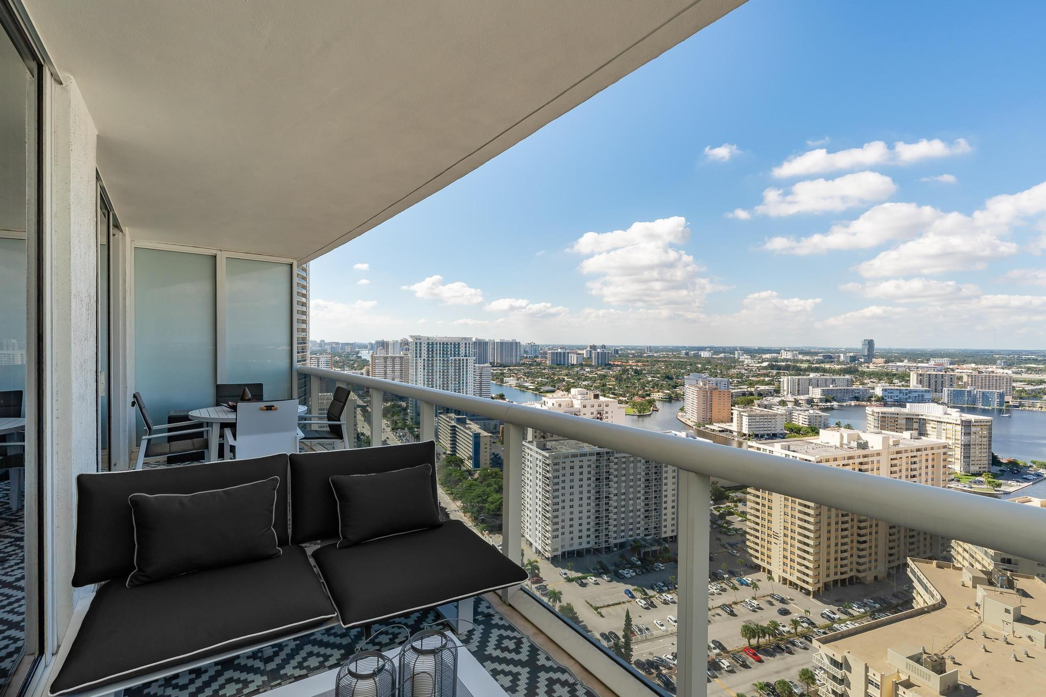 1800 S Ocean Dr 3109