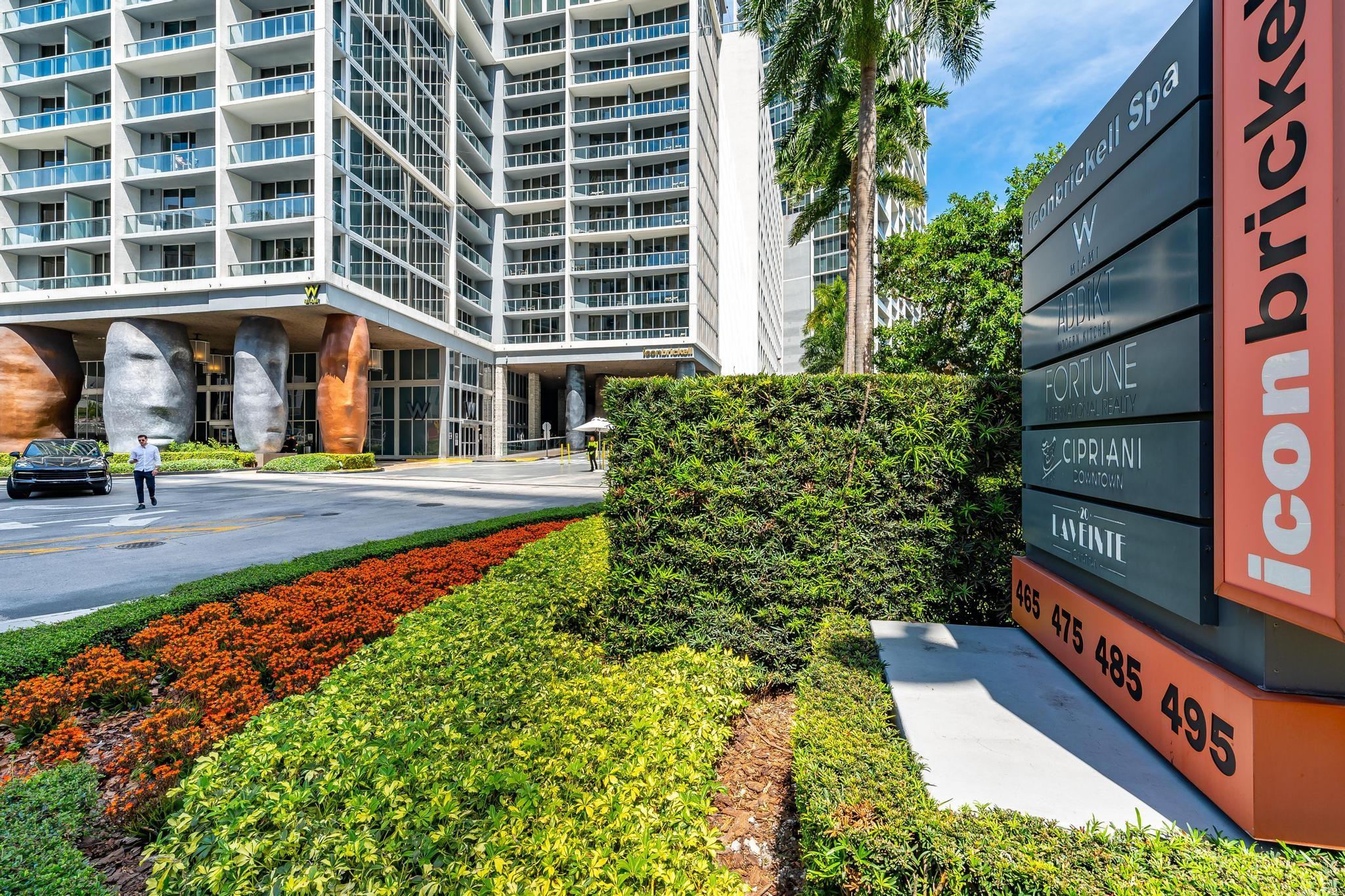 495 Brickell Ave 5605