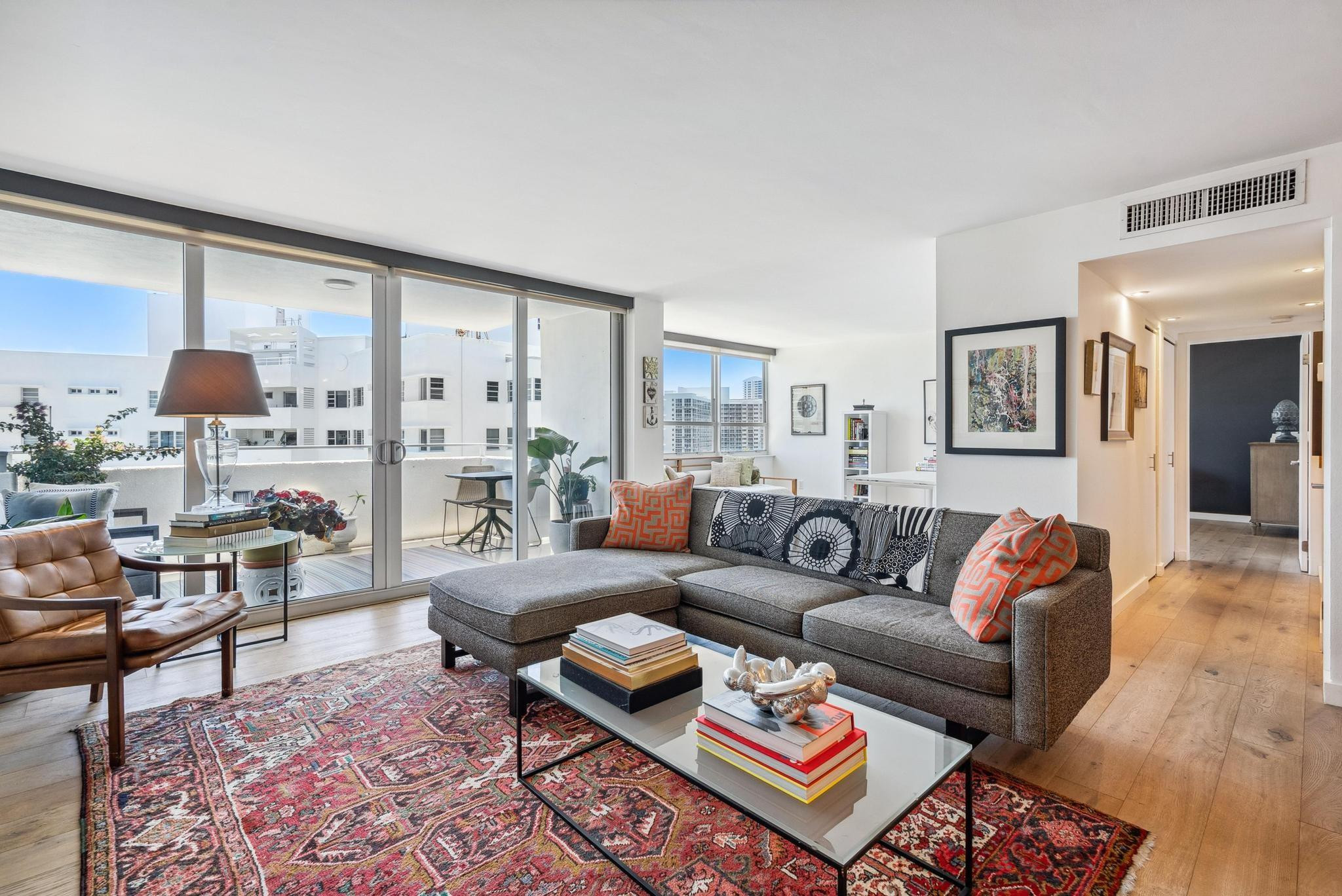 11 Island Ave 808