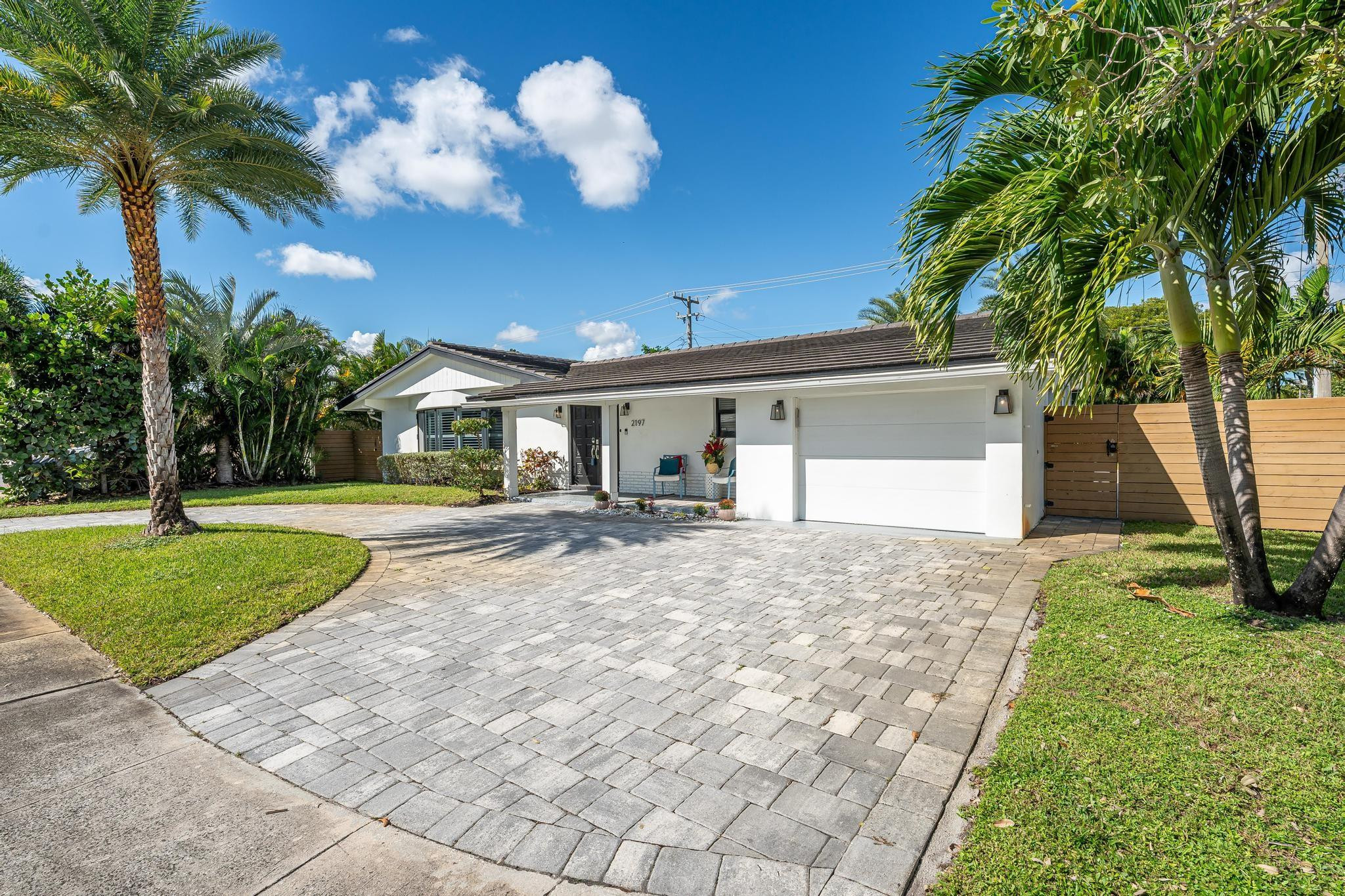 2197 NE 61st Ct