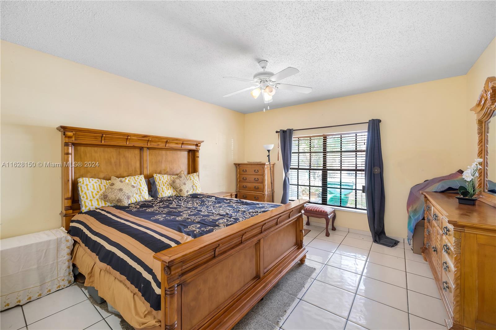 2431 SW 82nd Ter