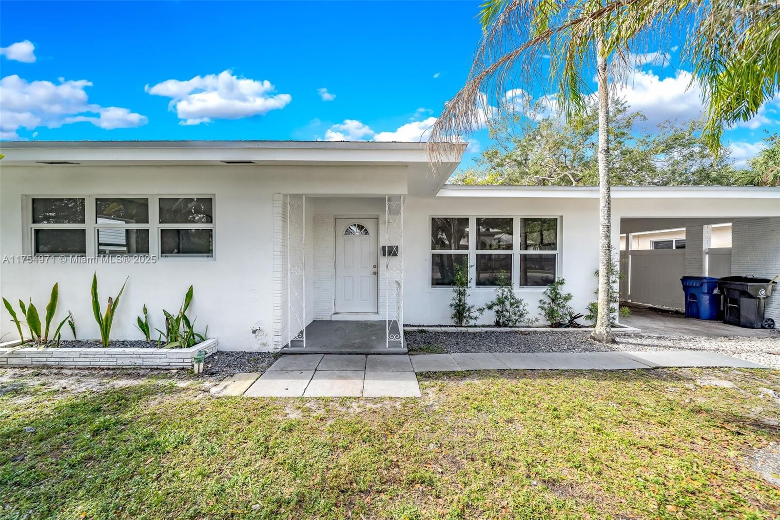 209 SW 18th Ave