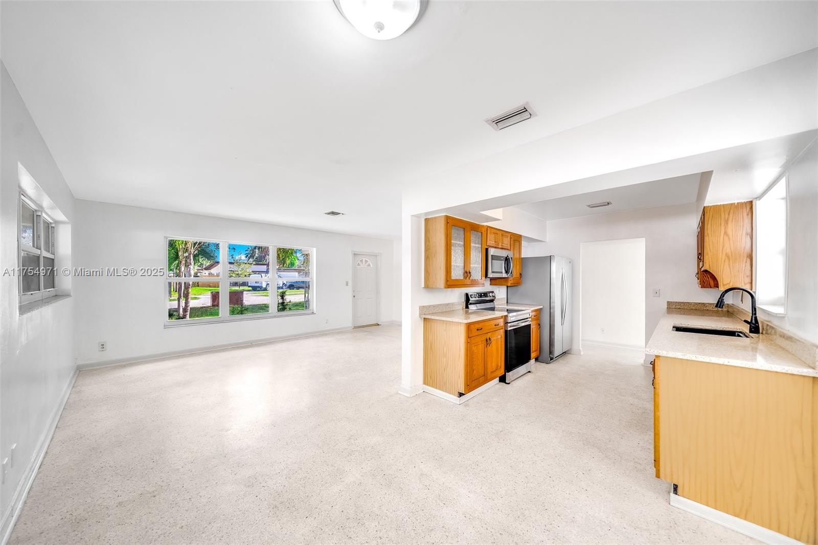 209 SW 18th Ave