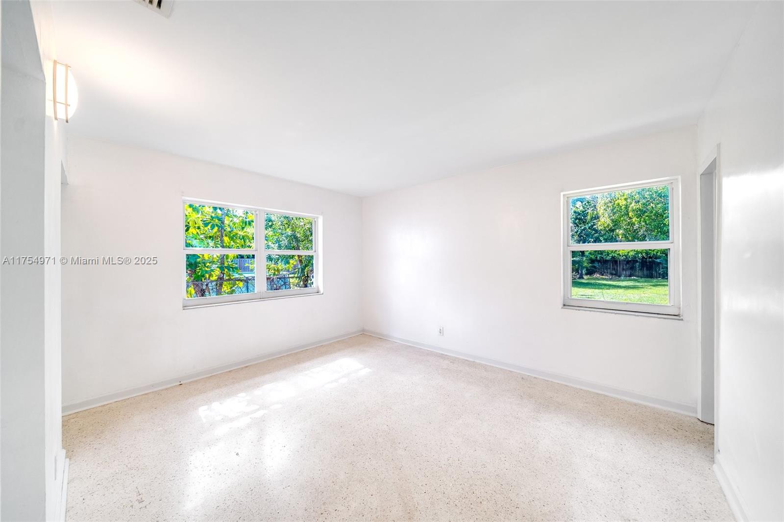 209 SW 18th Ave
