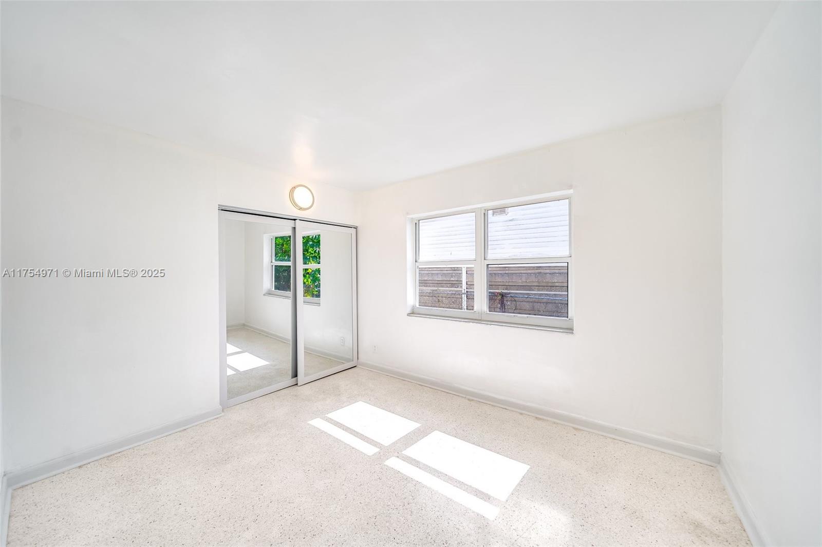 209 SW 18th Ave