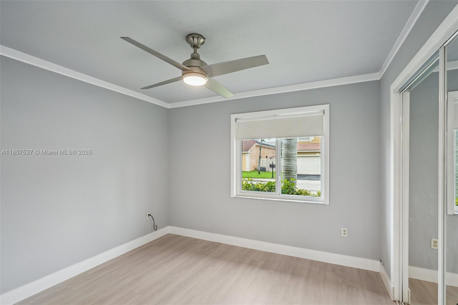 731 Briarwood Ter