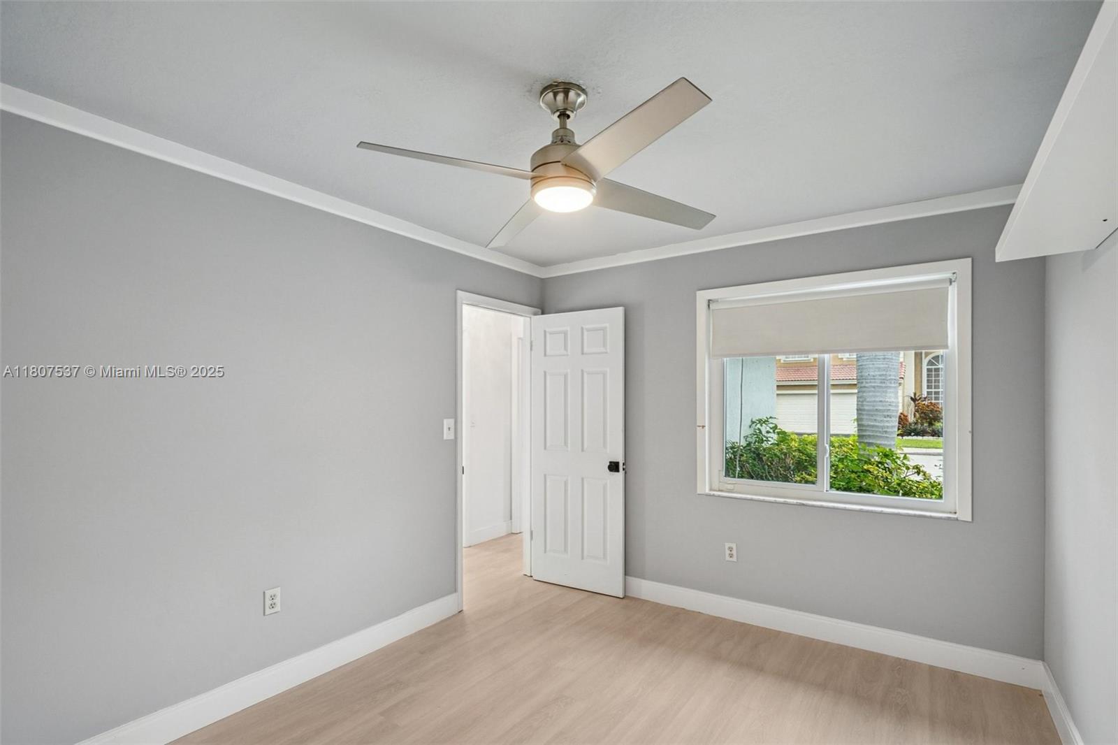 731 Briarwood Ter
