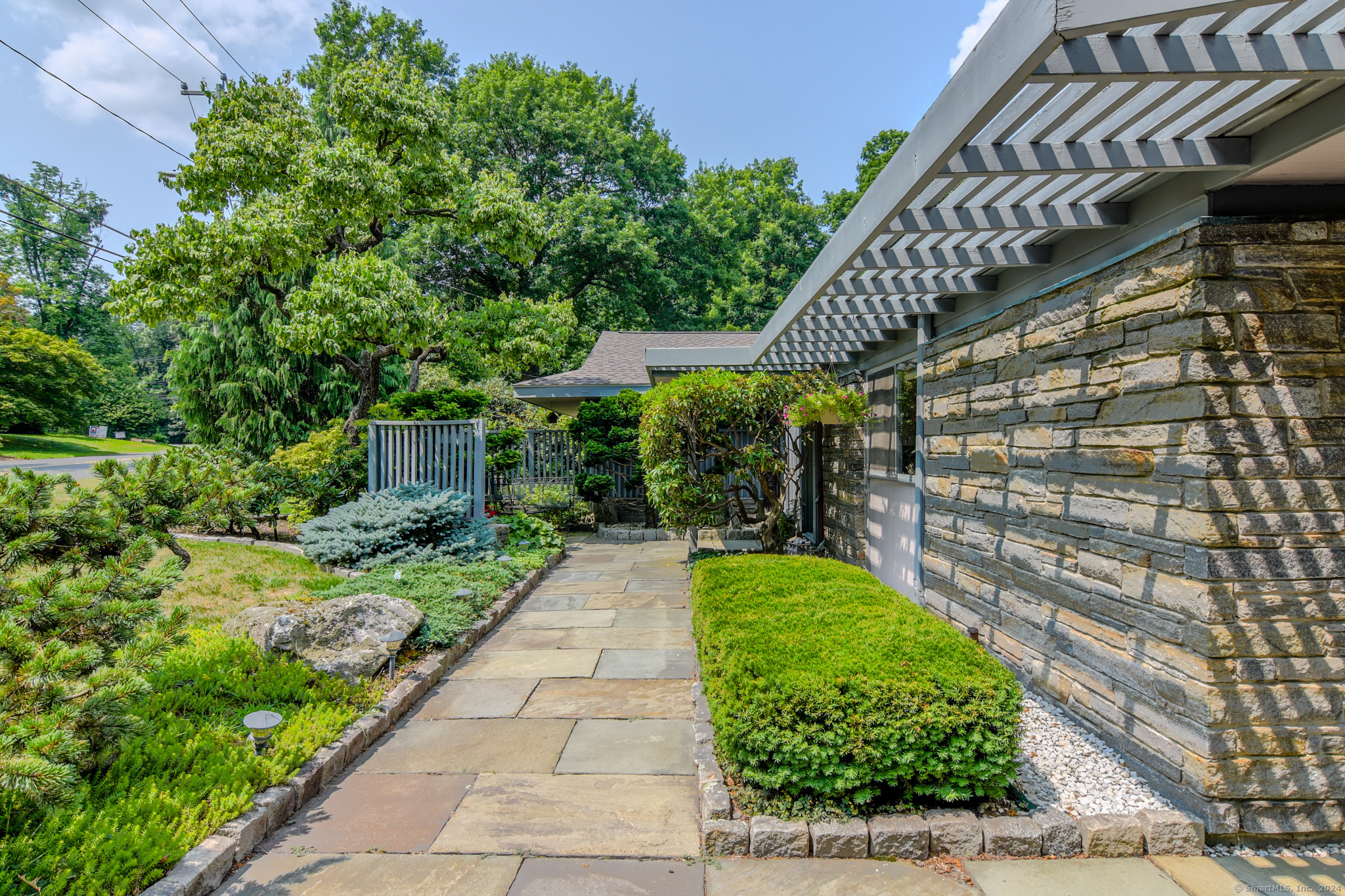 184 Woodpond Road