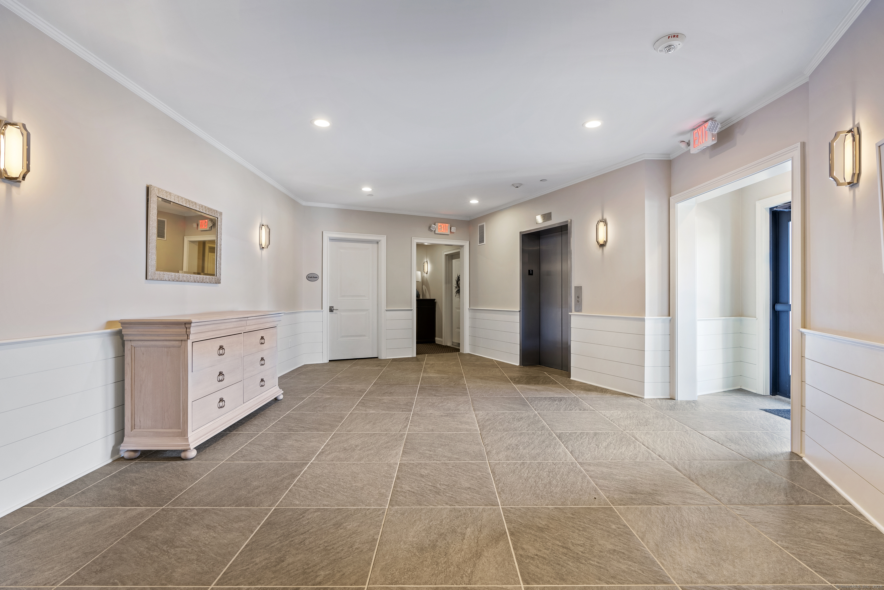 788 Avenue APT 104