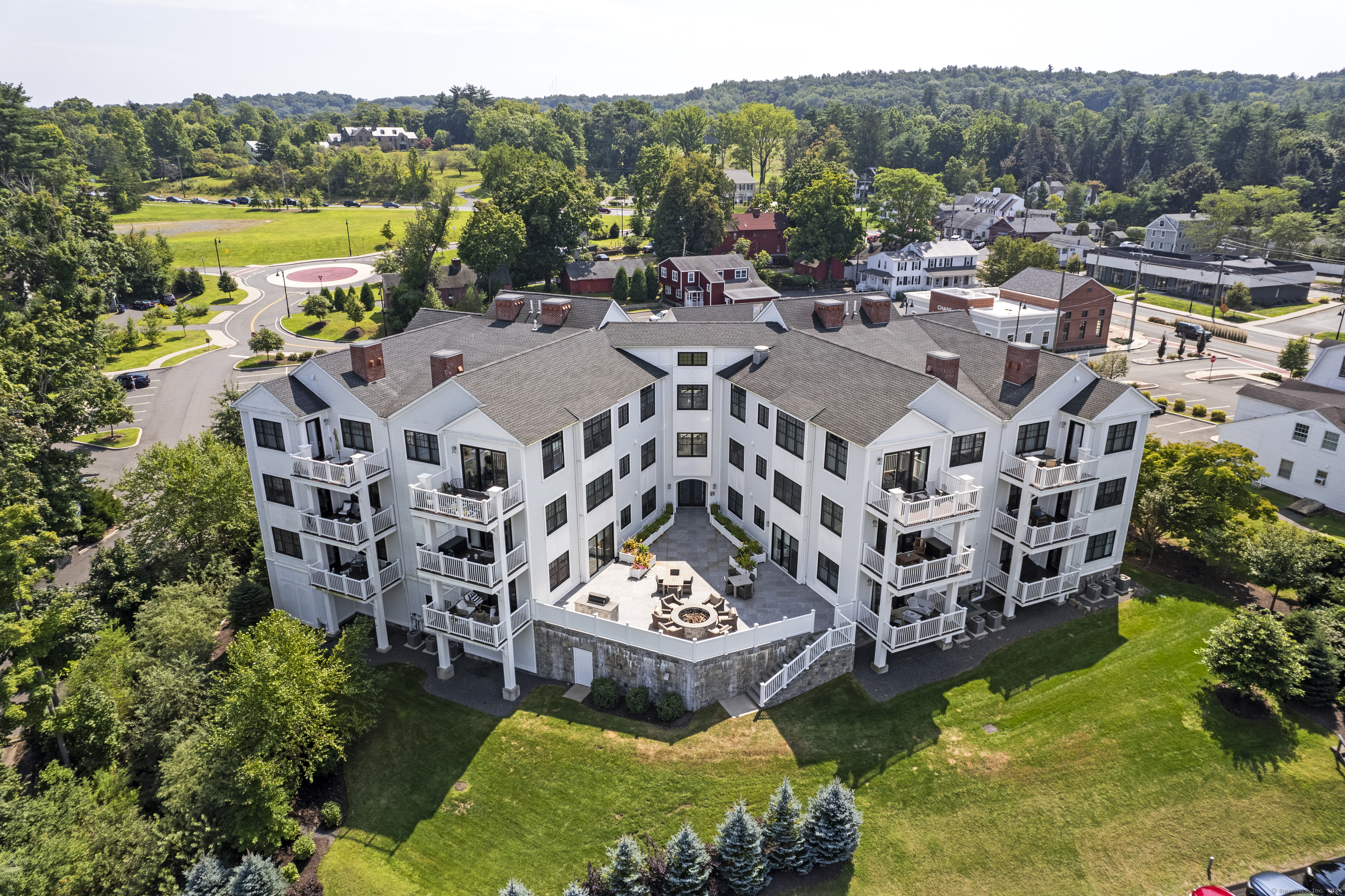 788 Avenue APT 104