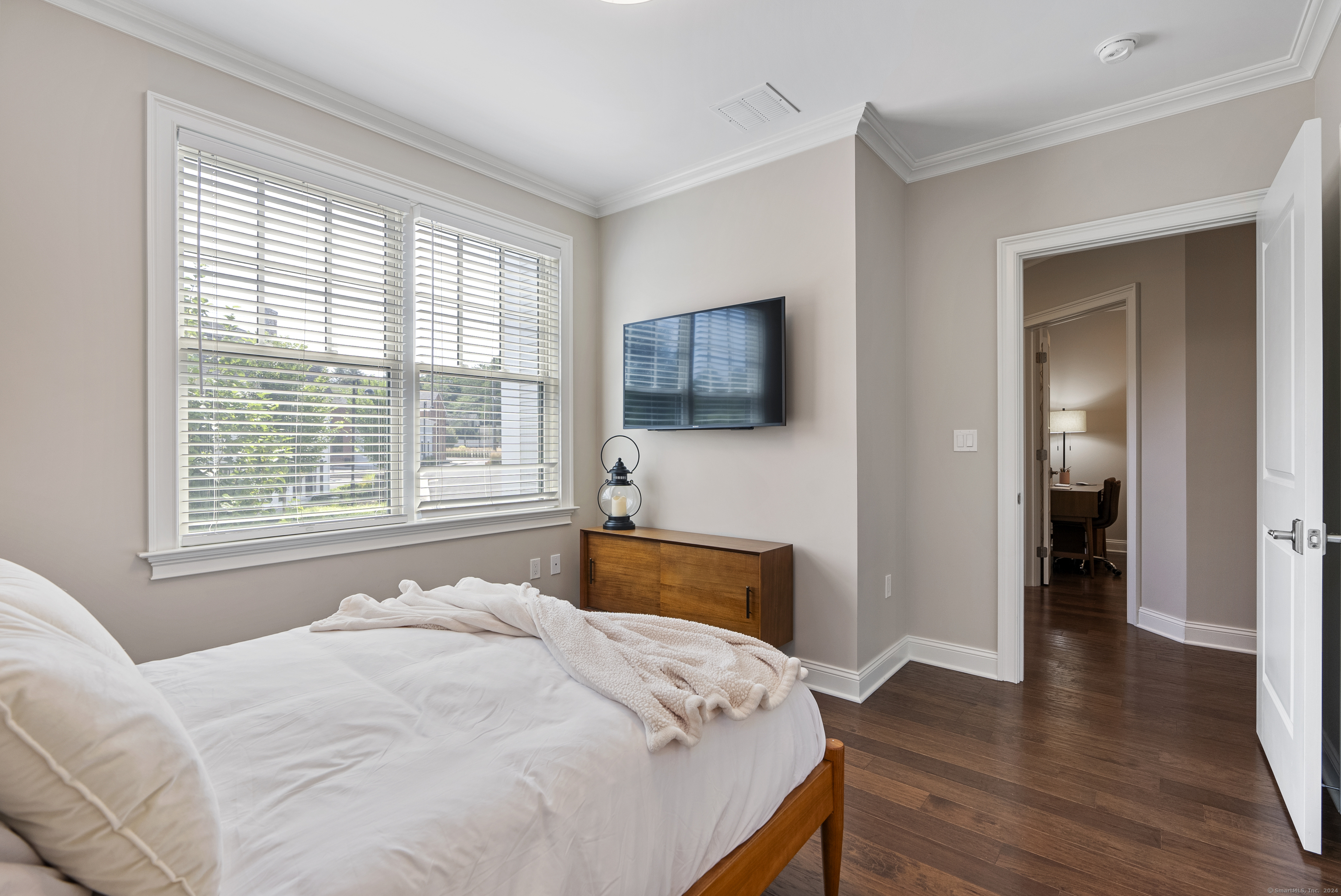 788 Avenue APT 104