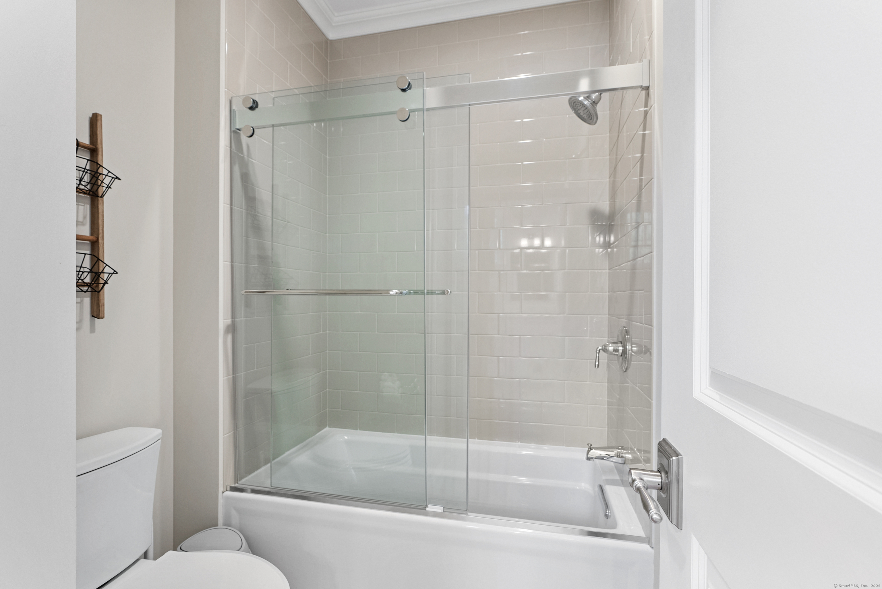 788 Avenue APT 104