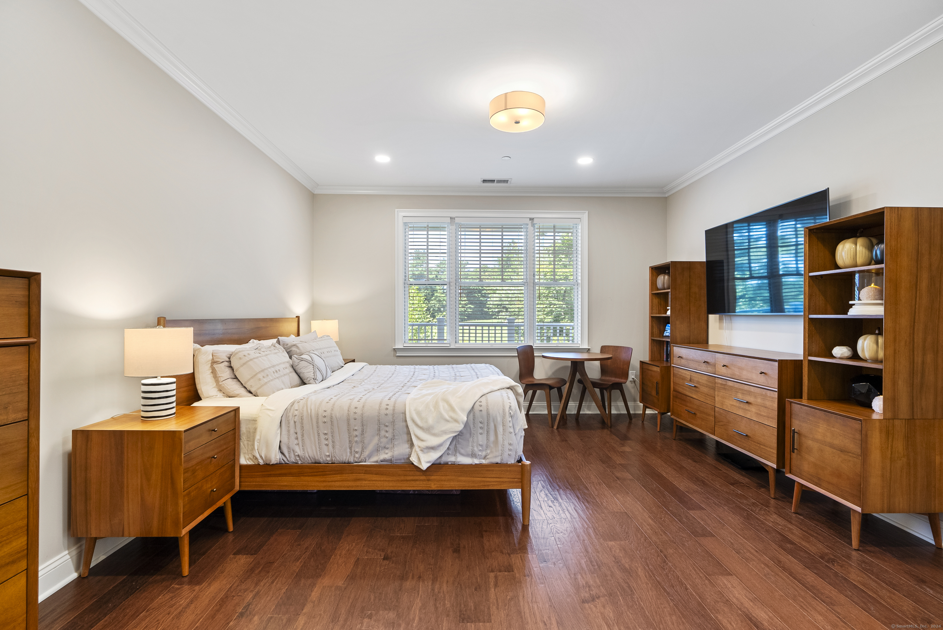 788 Avenue APT 104