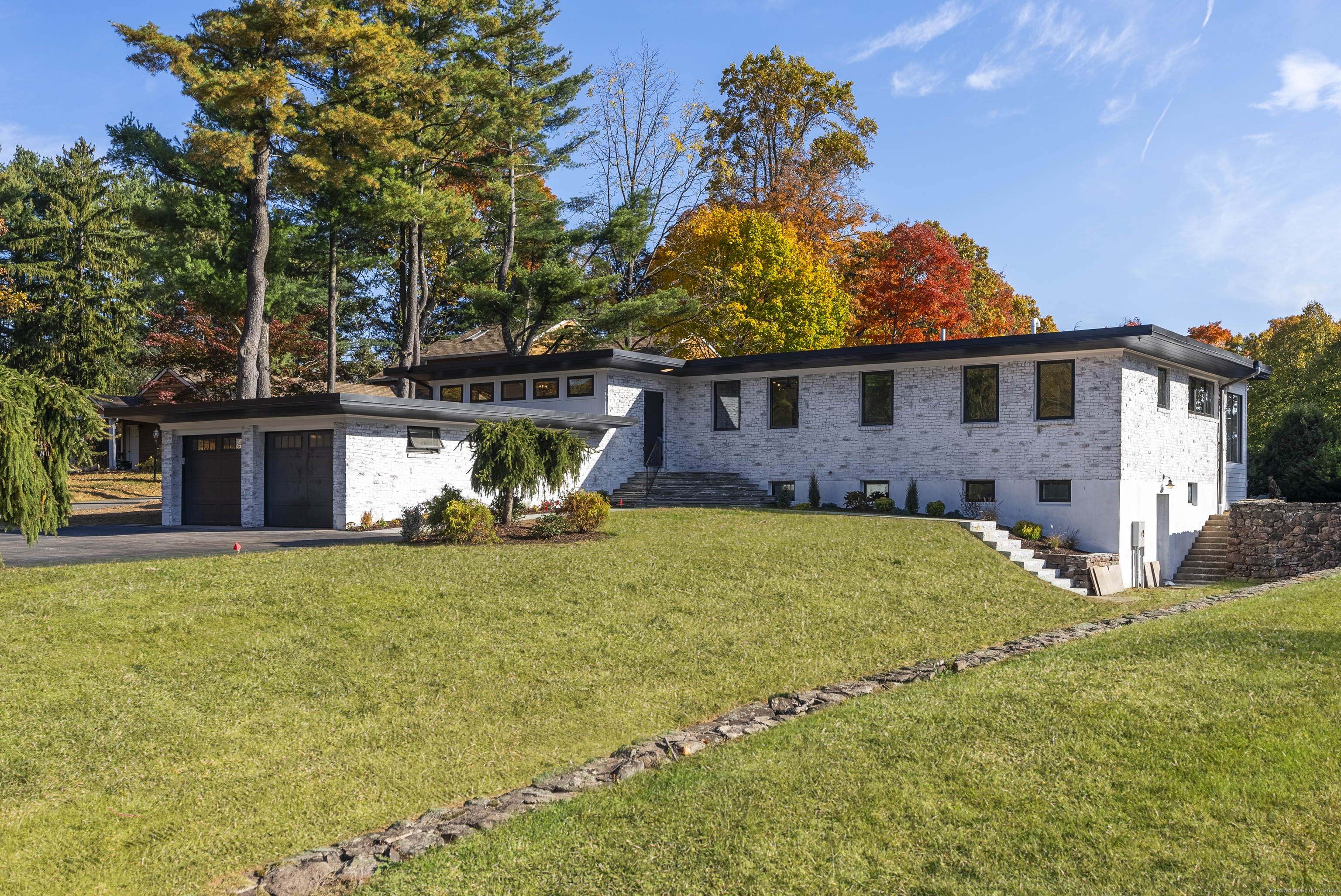 44 Ferncliff Drive