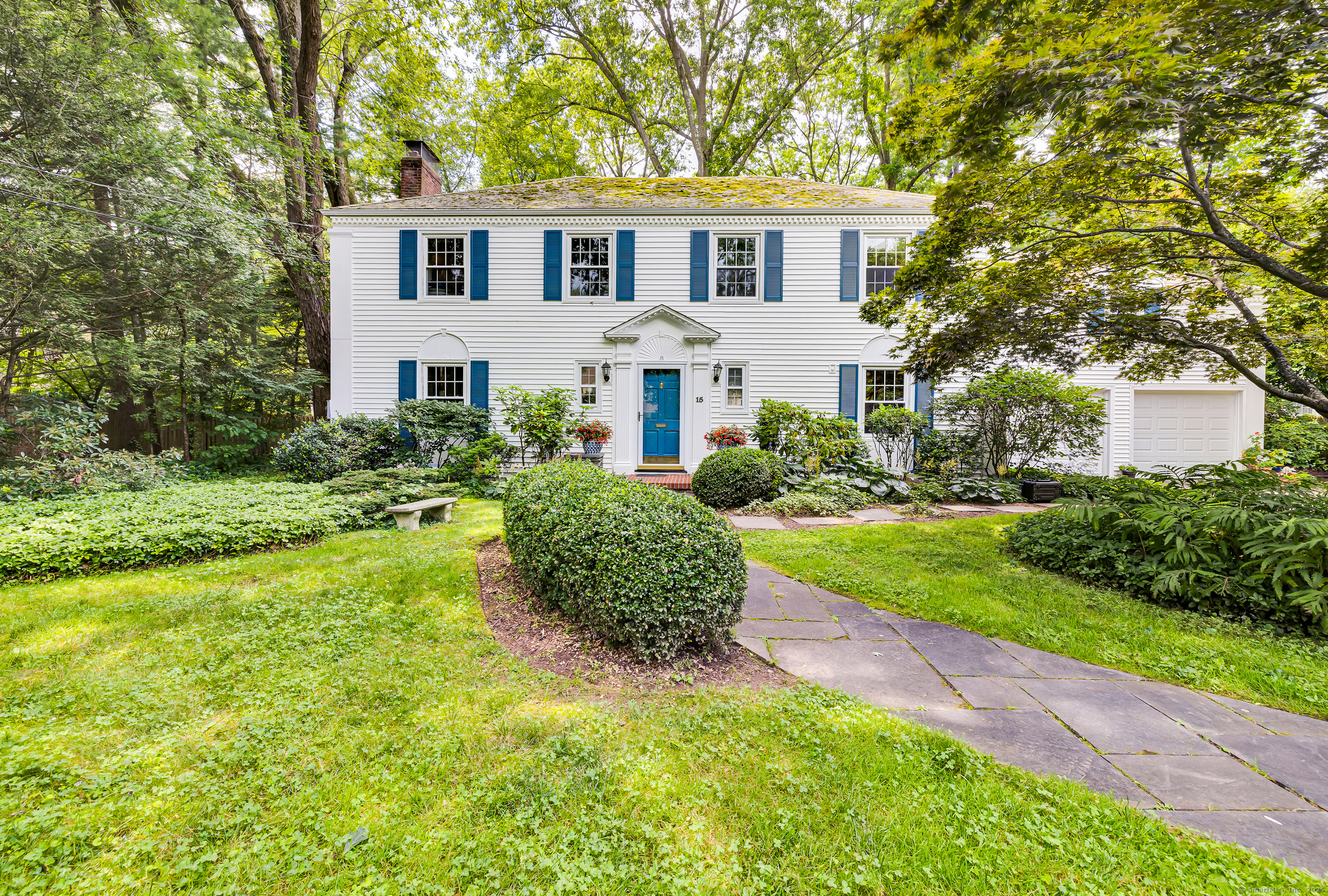 15 Sunny Reach Drive