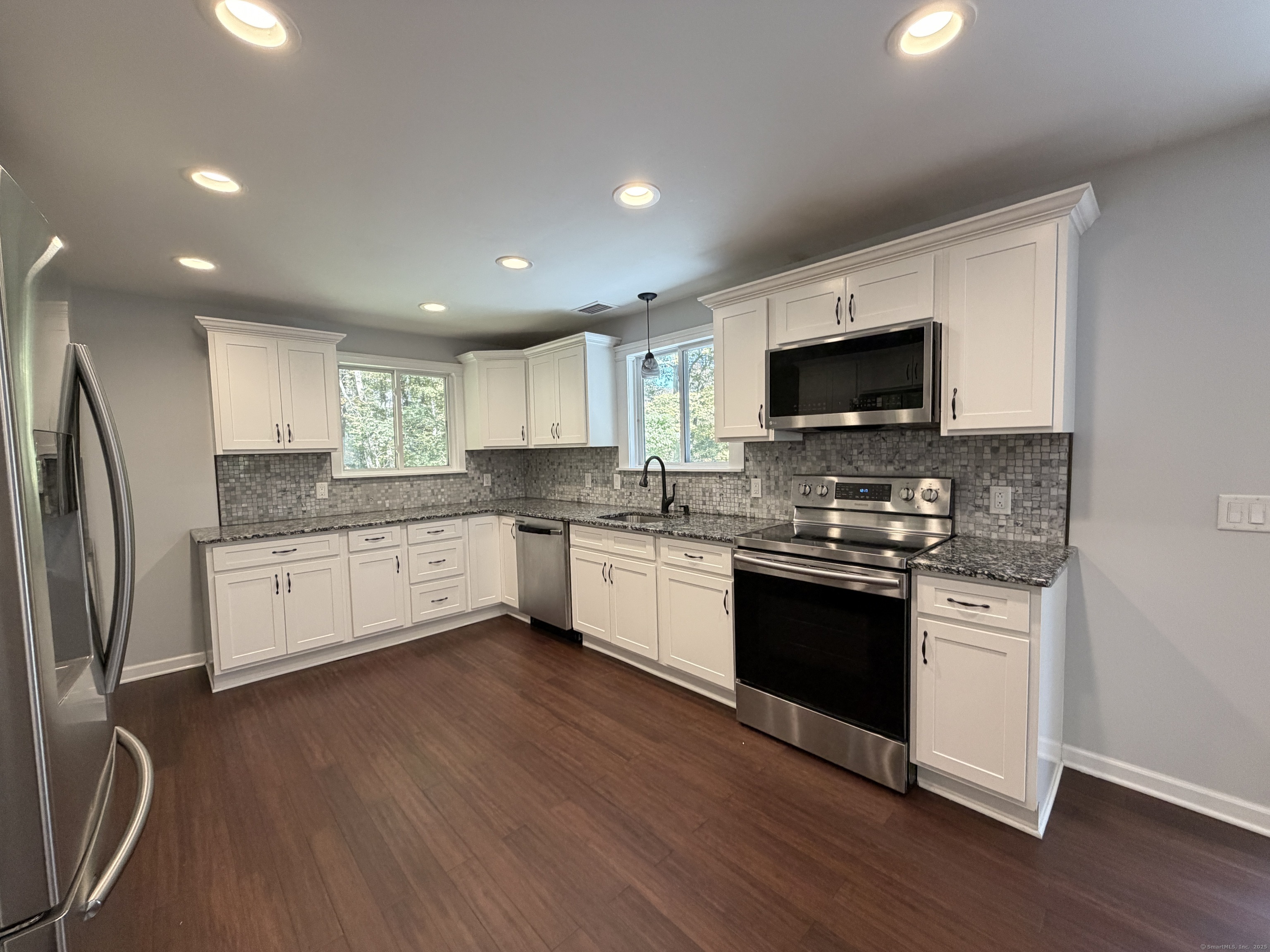 208 Spielman Highway