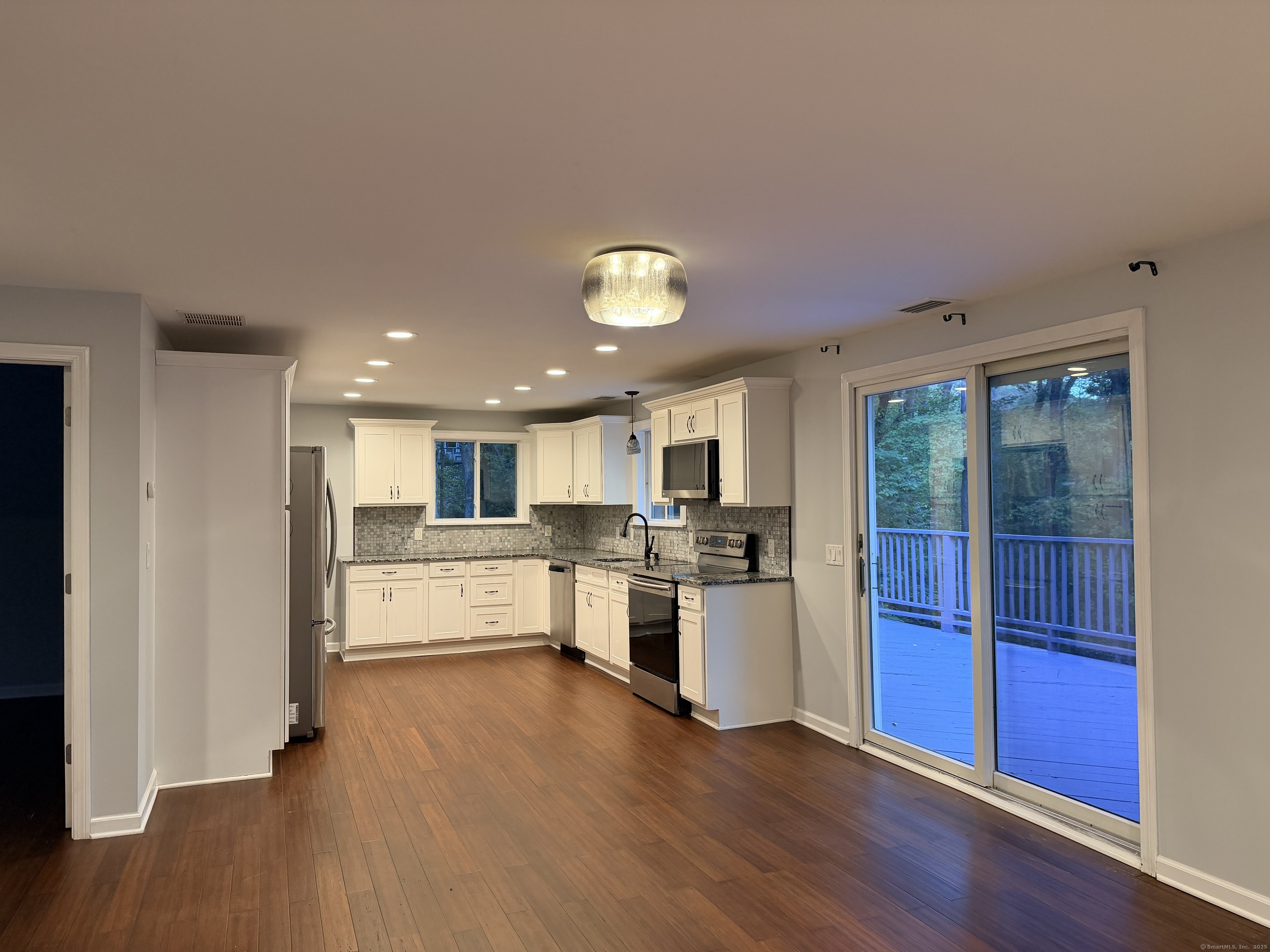 208 Spielman Highway