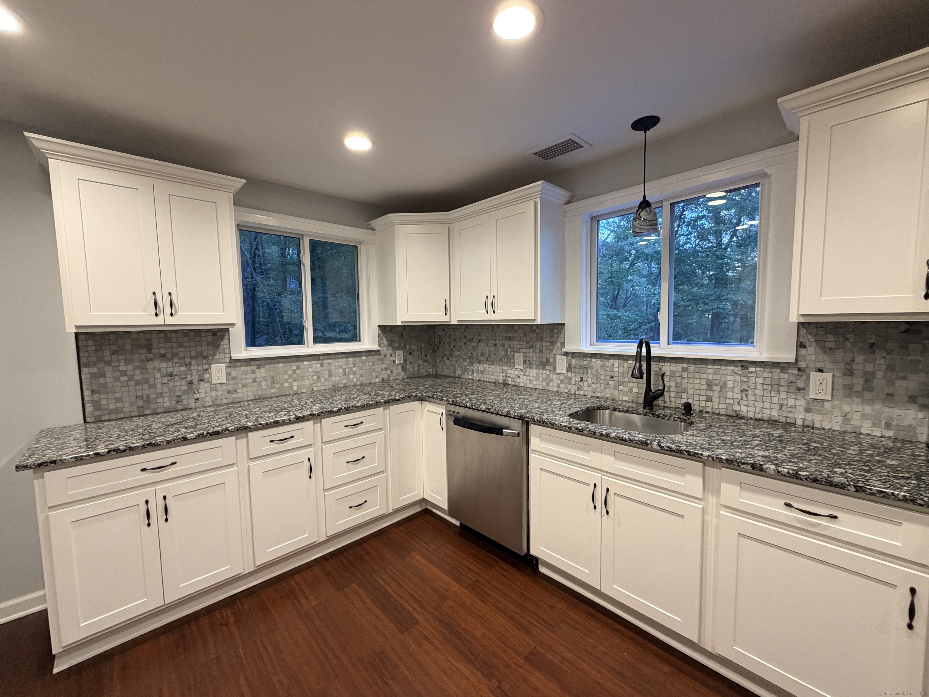 208 Spielman Highway