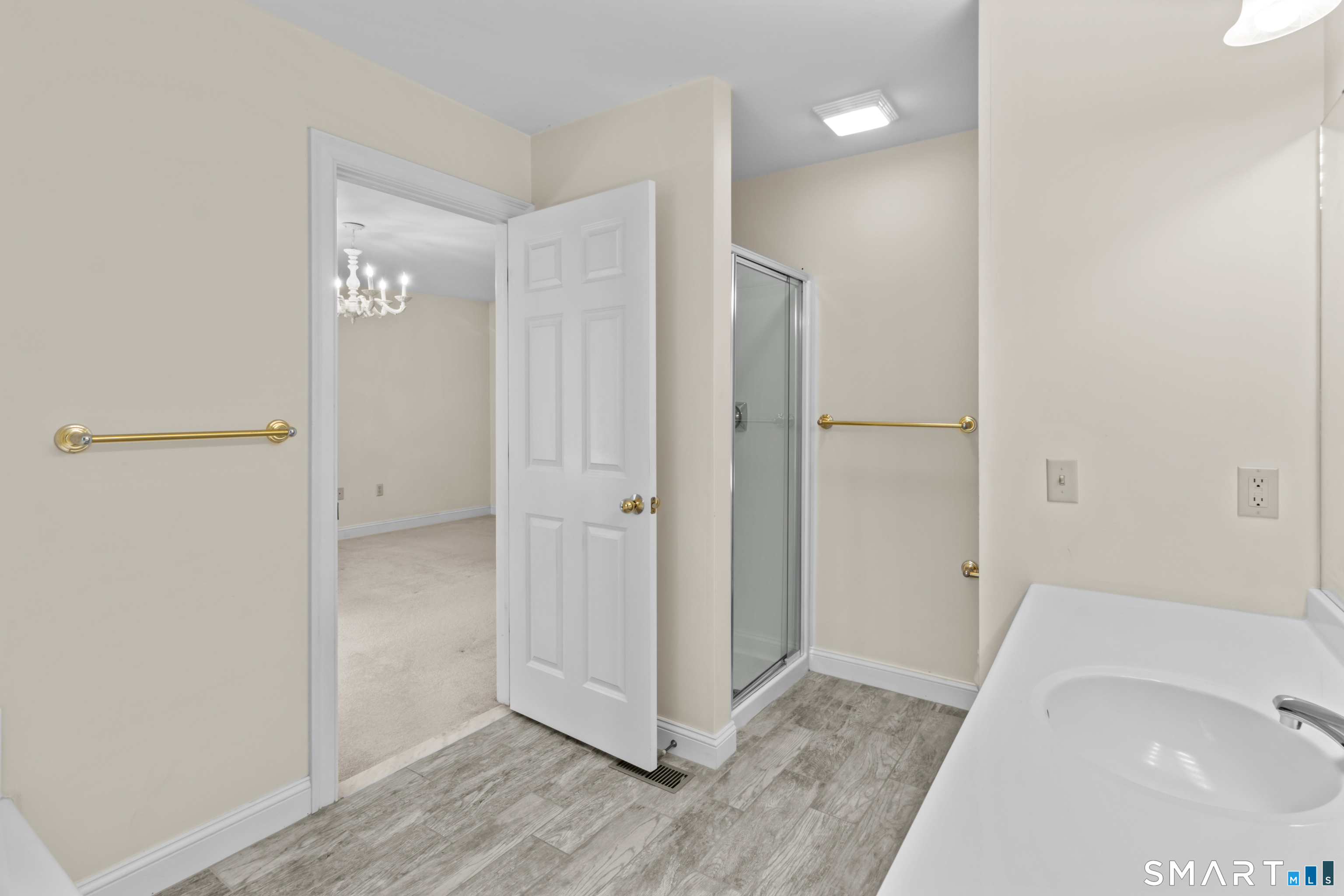 1 Greenwich Lane 1