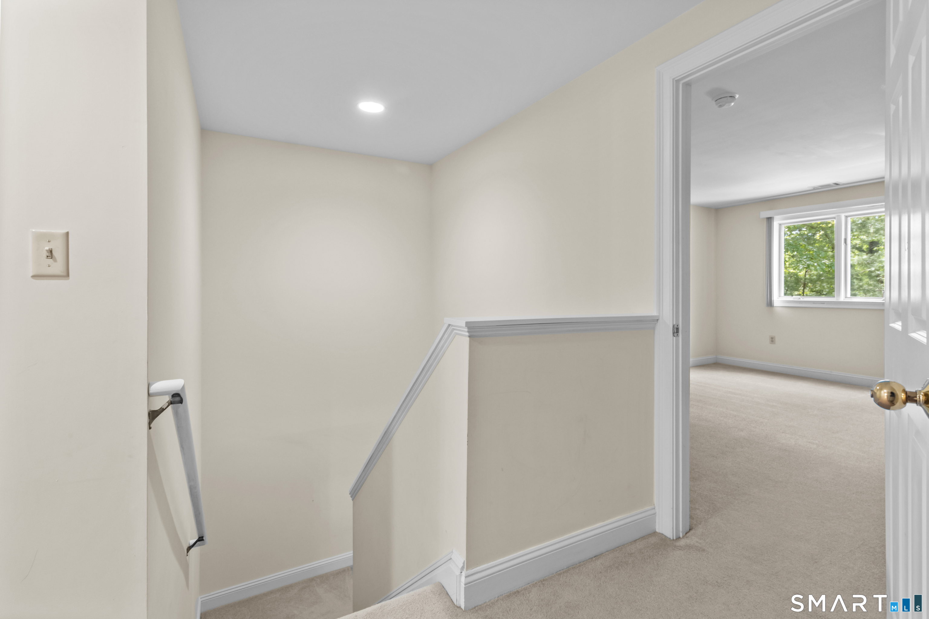 1 Greenwich Lane 1