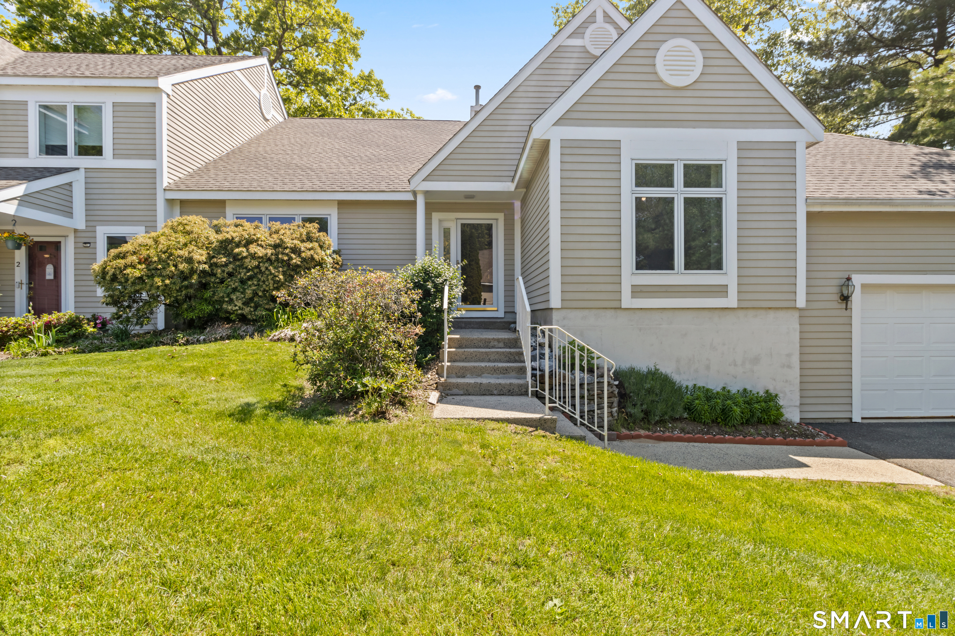 1 Greenwich Lane 1