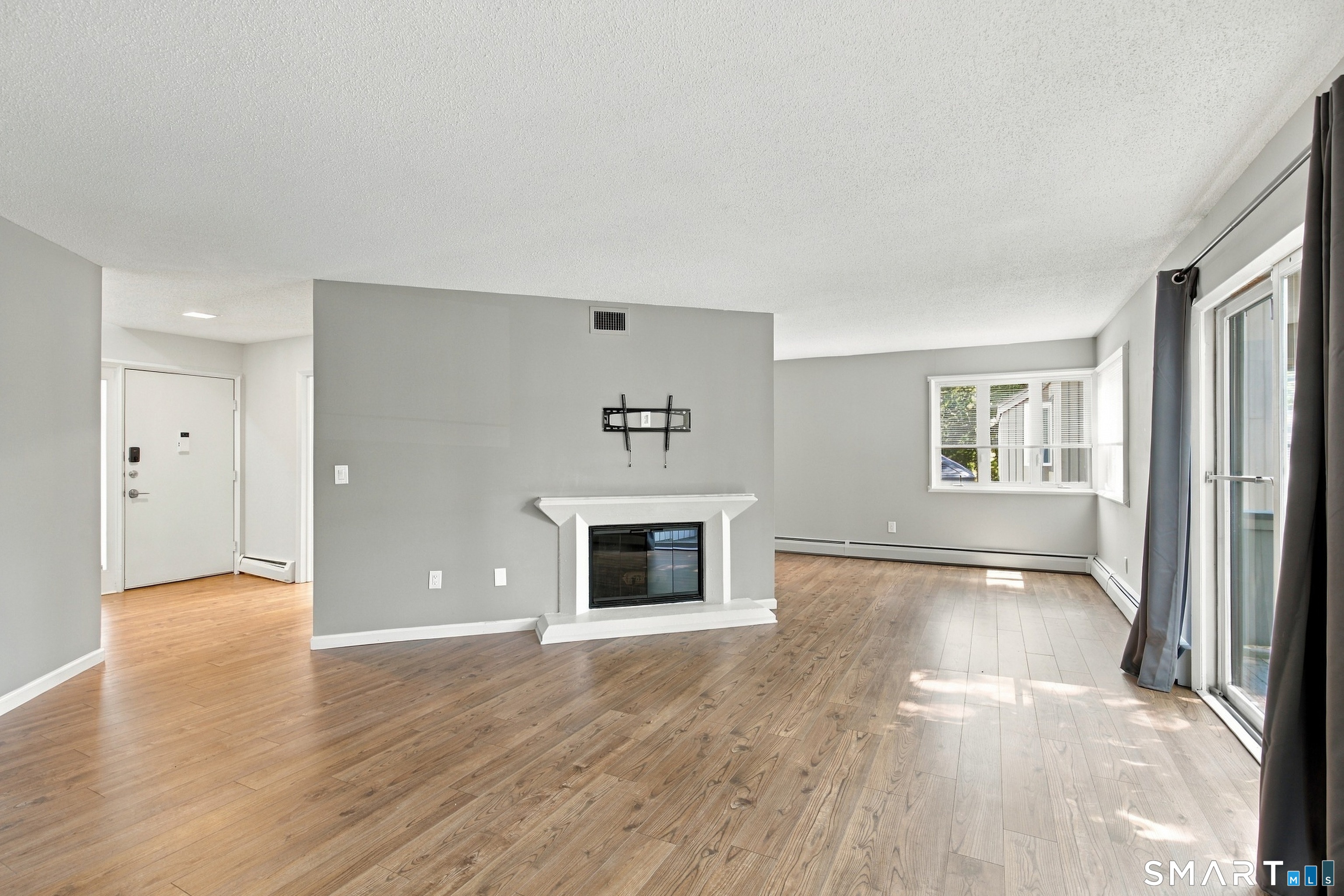 5 Talcott Glen Unit: B