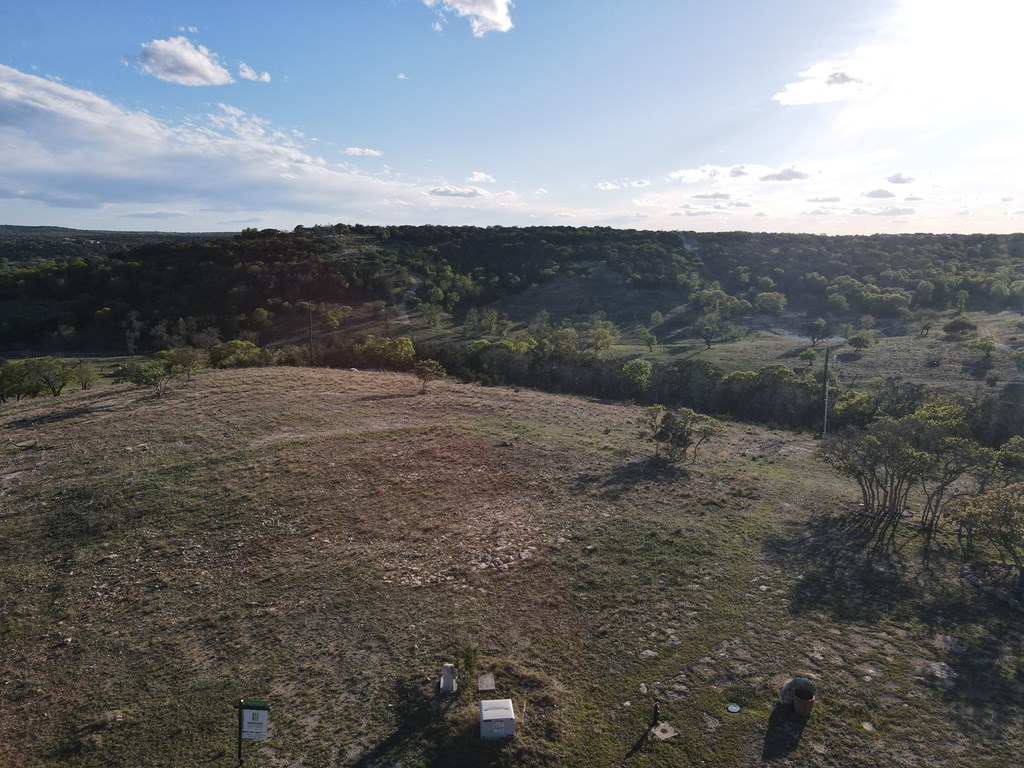 140 Evening View Point