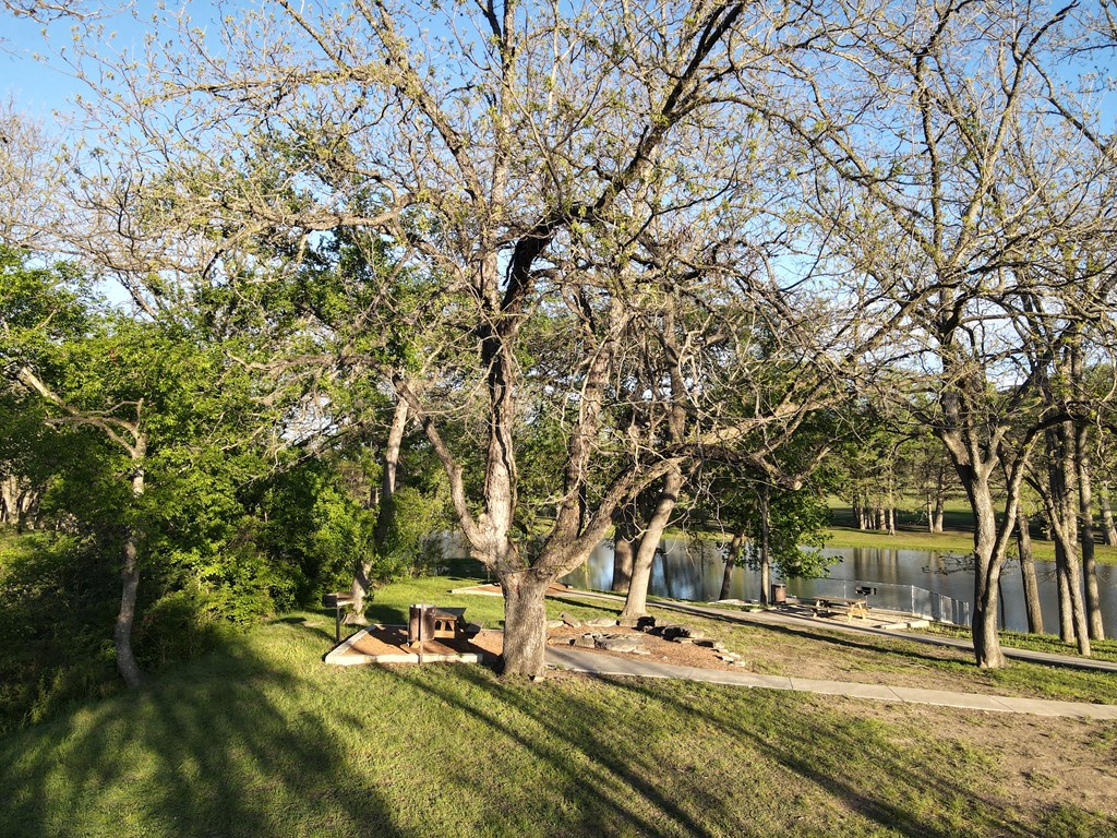 215 Oakhampton Trail