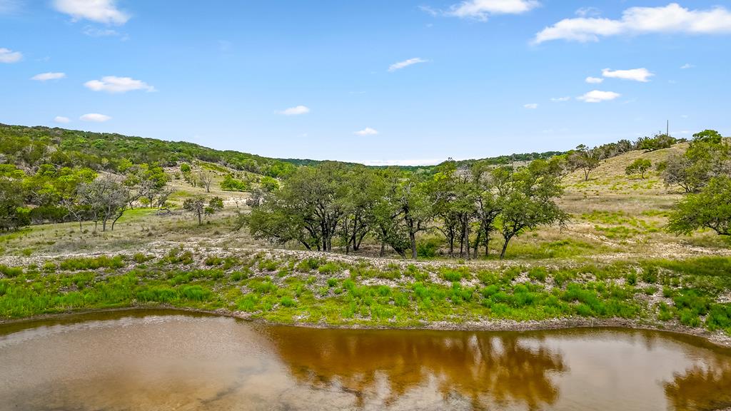 215 Oakhampton Trail