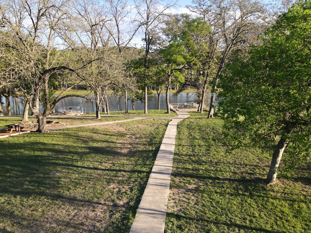 215 Oakhampton Trail