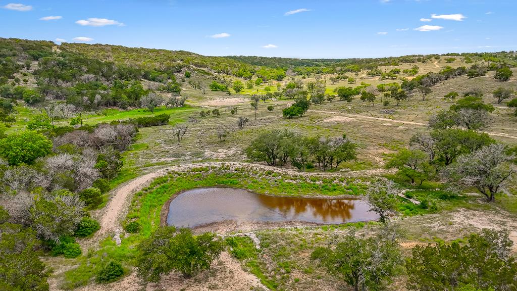 215 Oakhampton Trail