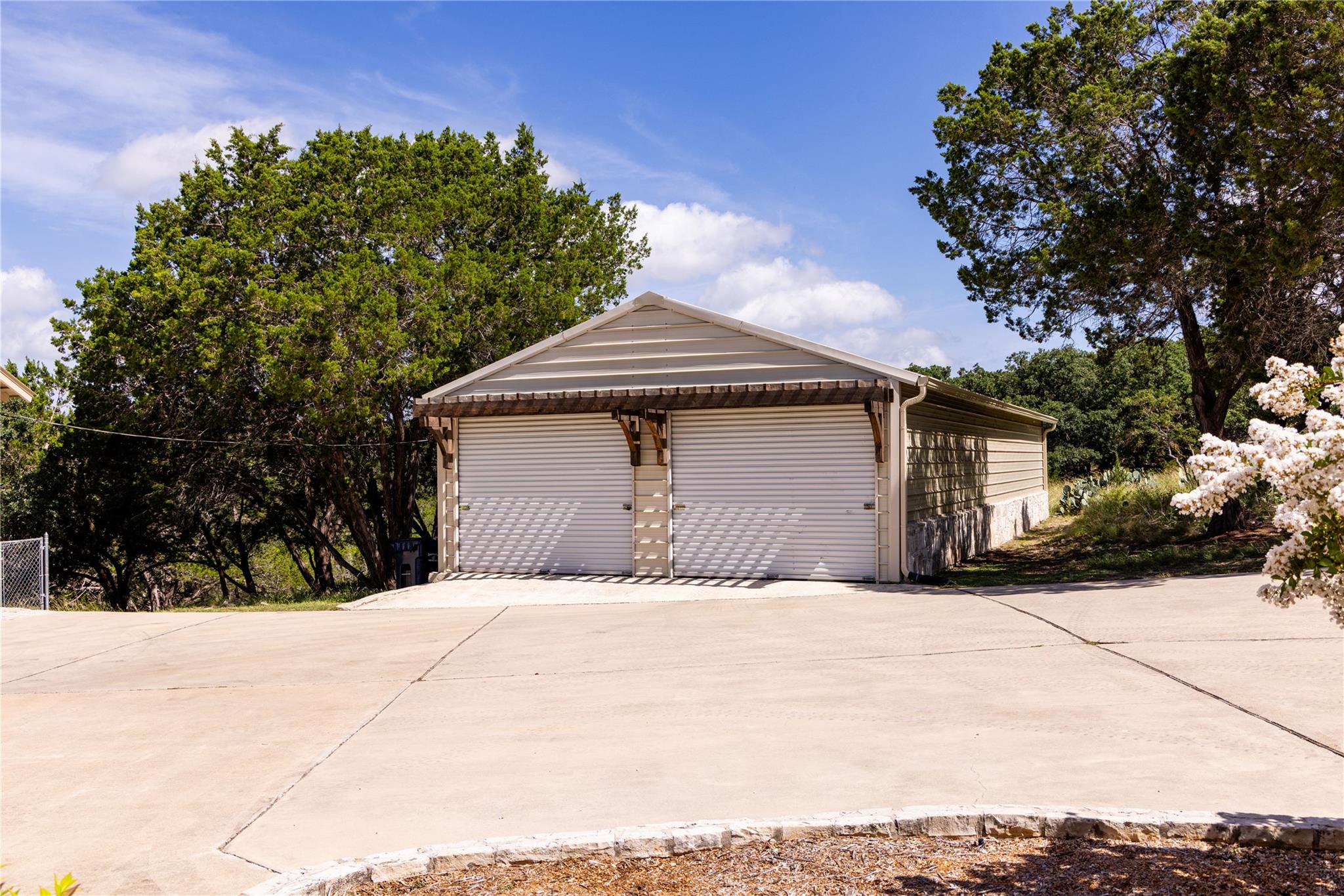 125 Deer Haven LN W