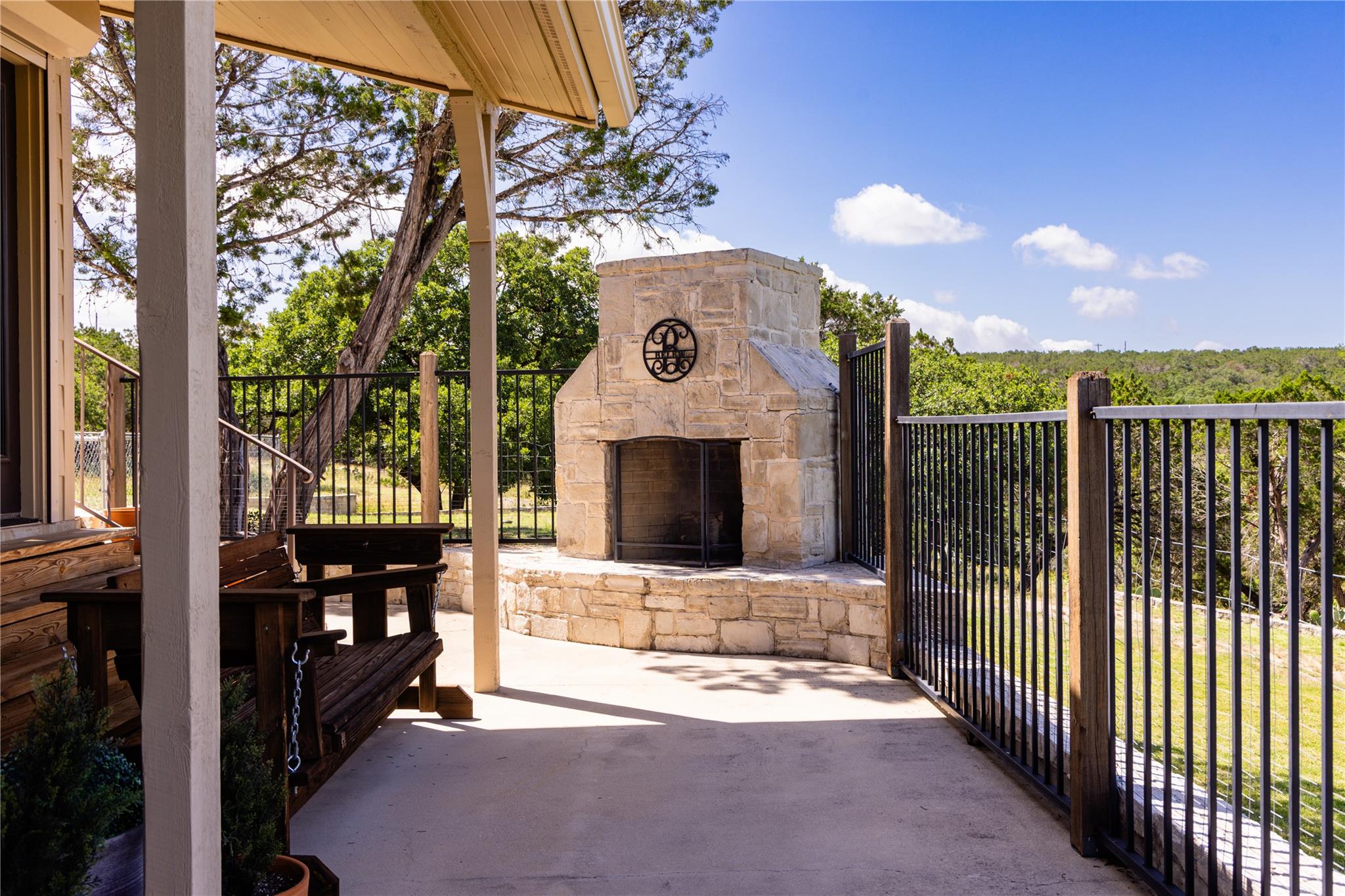 125 Deer Haven LN W