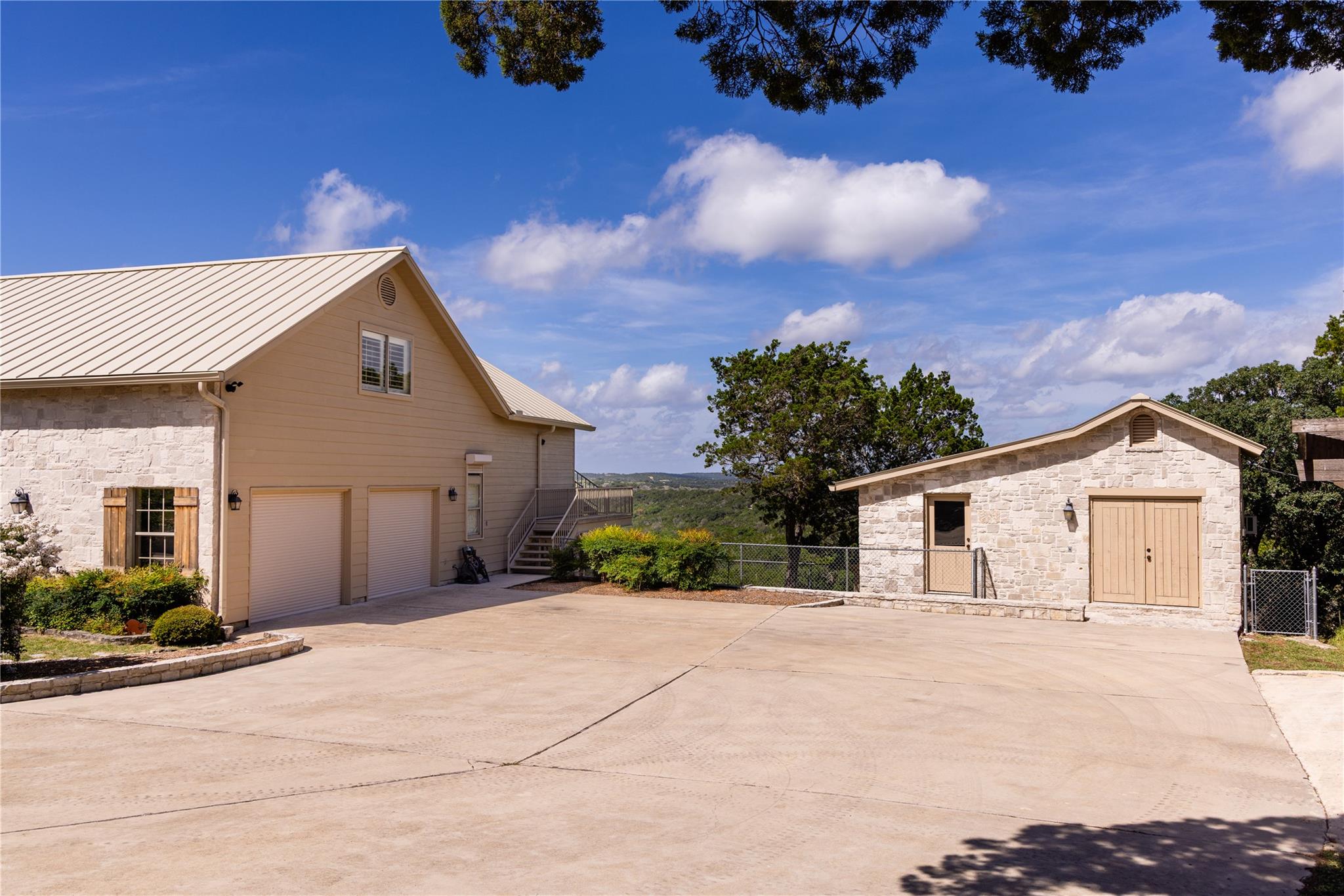 125 Deer Haven LN W