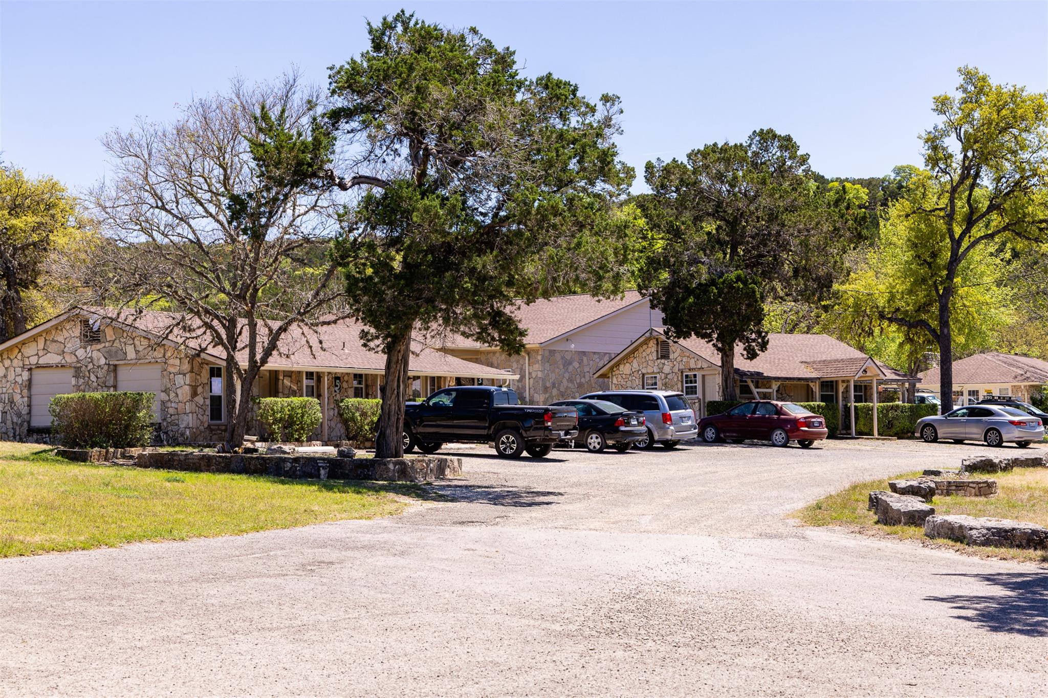 1325 Harper RD