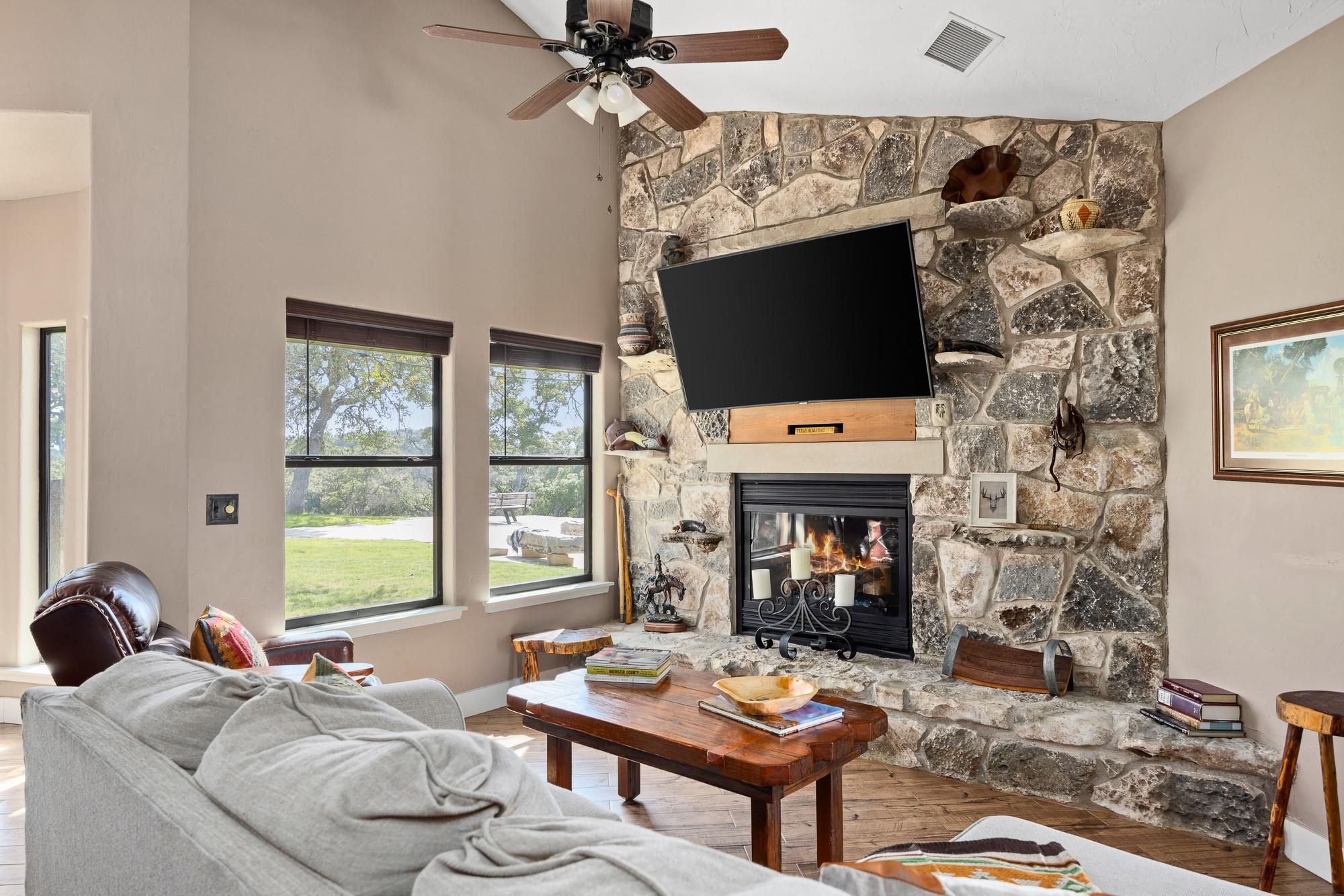 994 Upper Turtle Creek RD