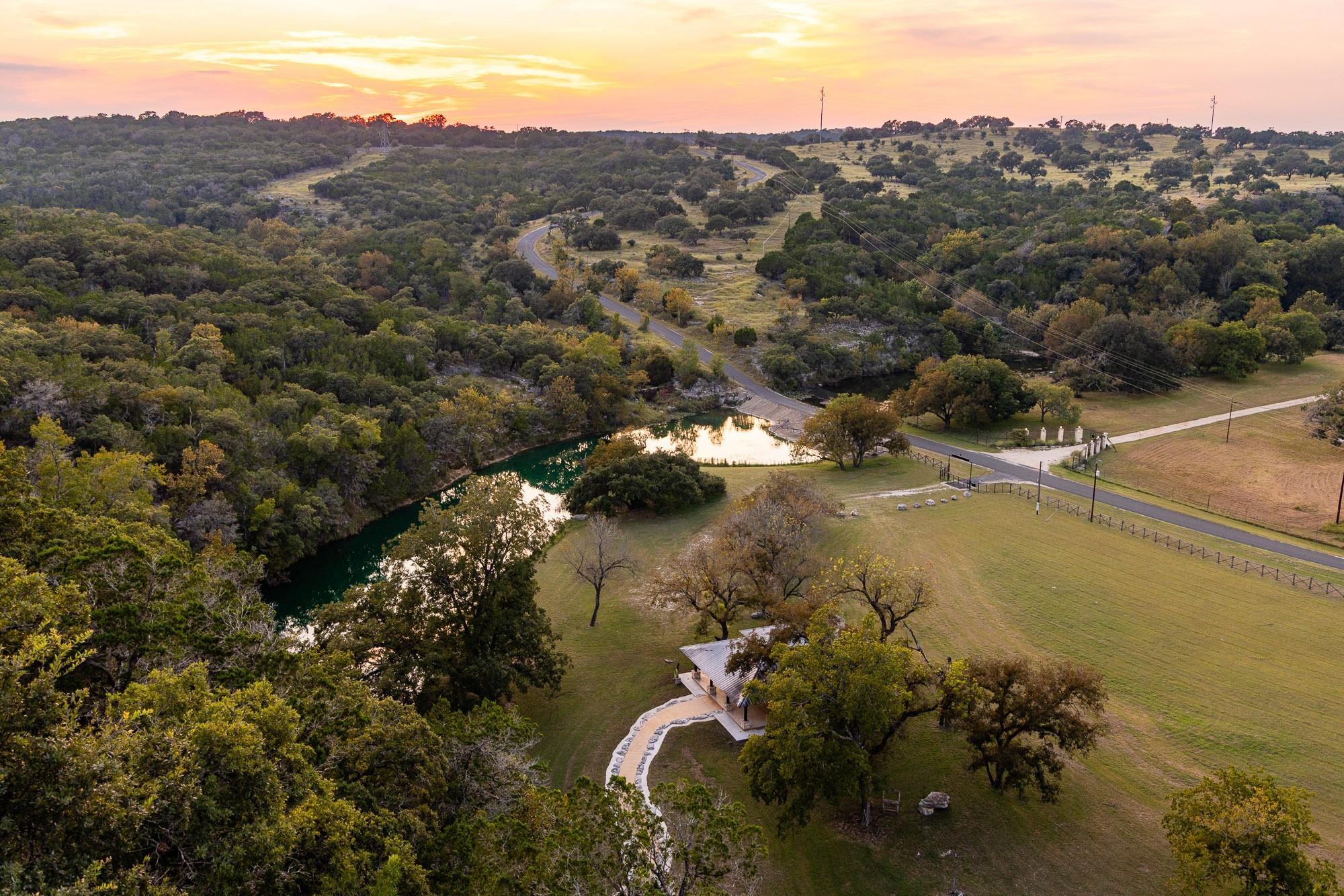 994 Upper Turtle Creek RD