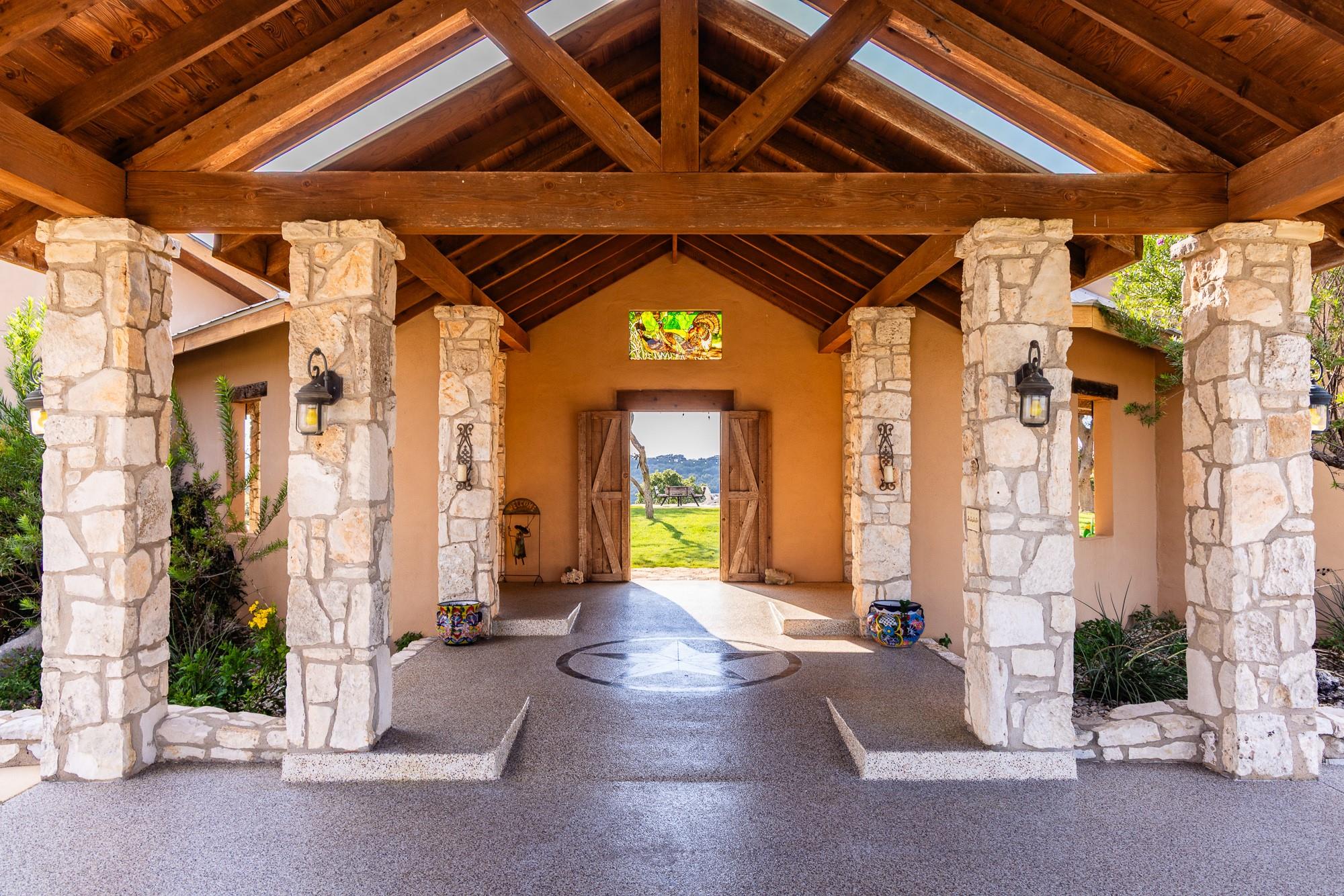 994 Upper Turtle Creek RD