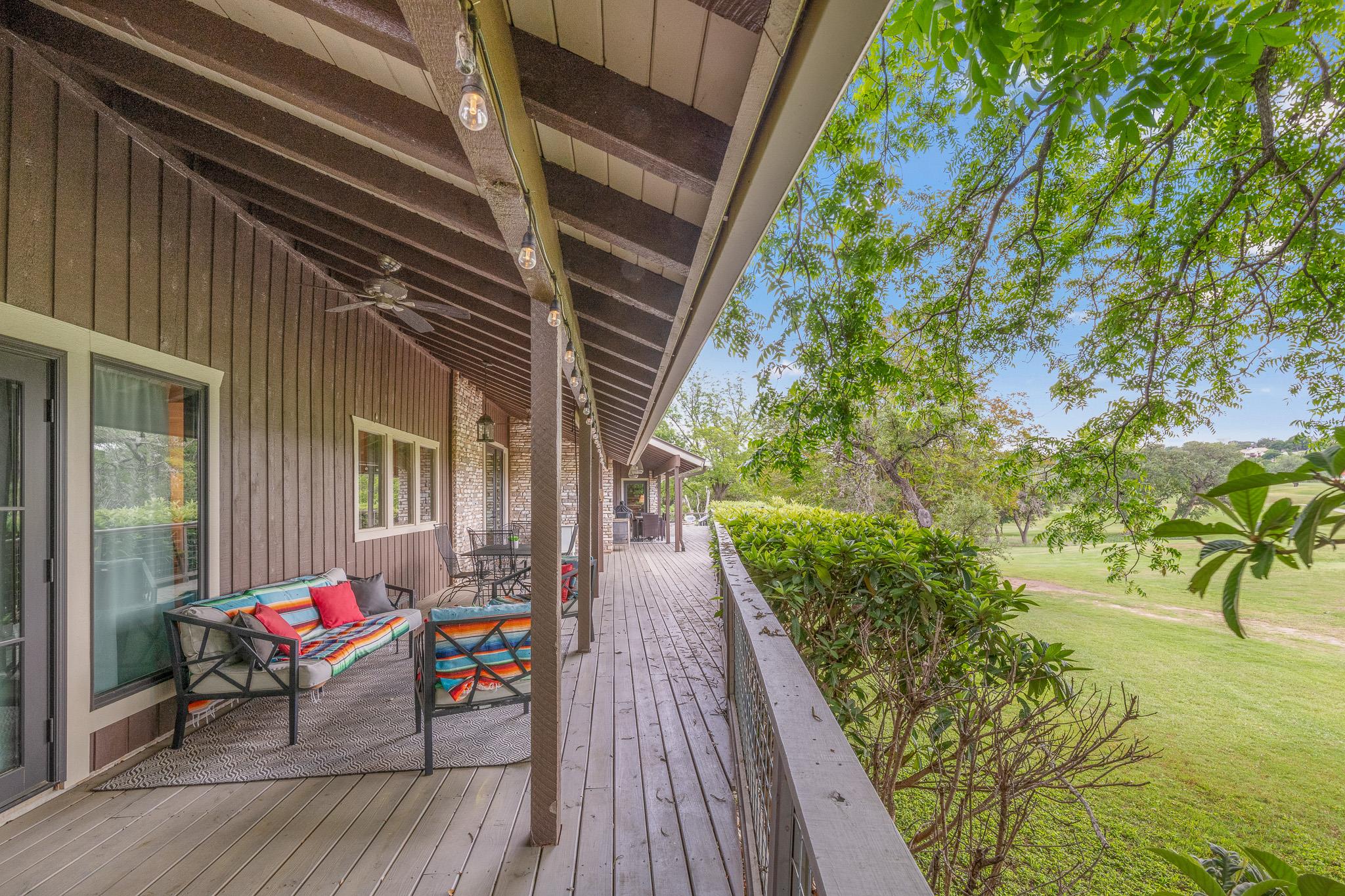 717 Oakland Hills LN