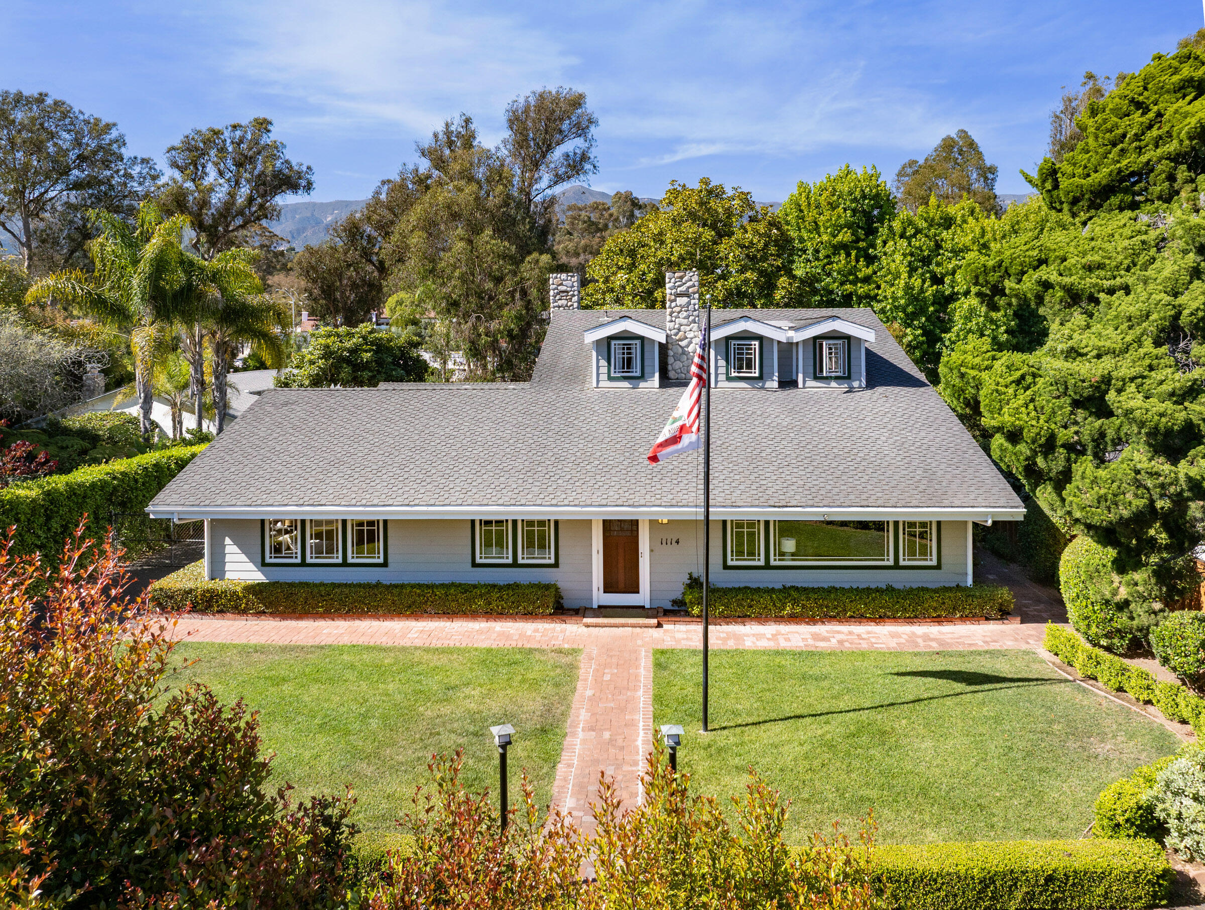1114 Hill Road